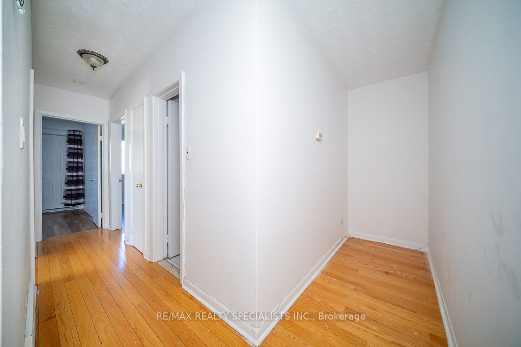 17 Huddleston Court Property Photo 15