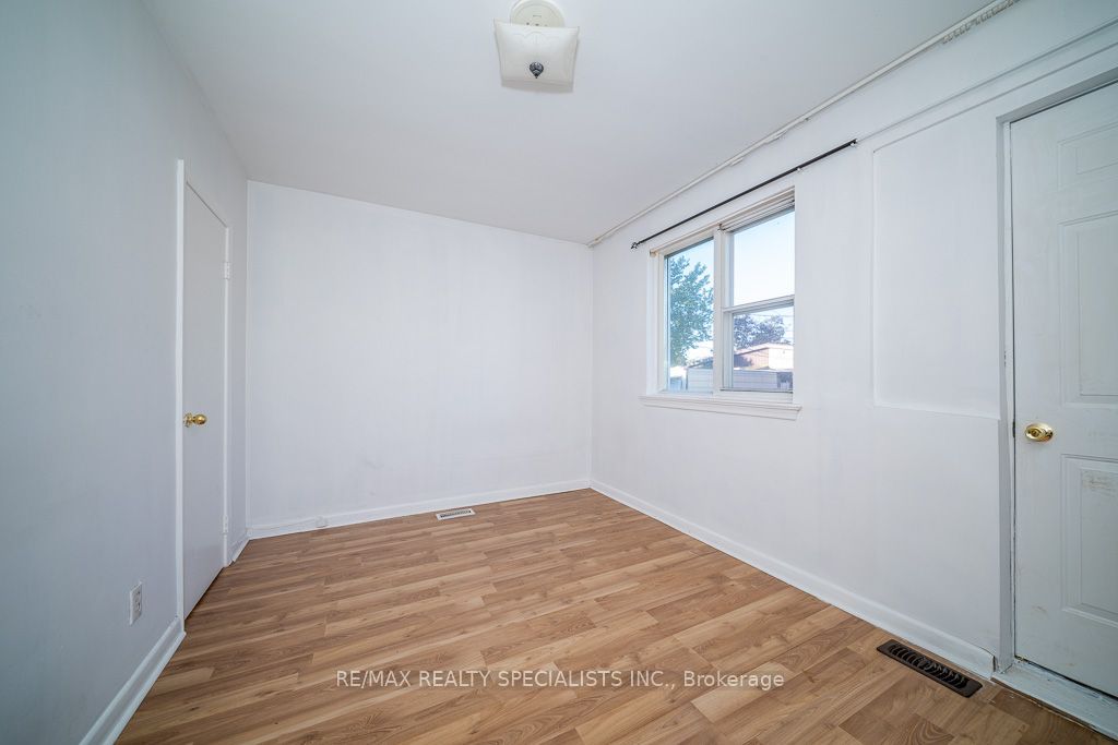 17 Huddleston Court Property Photo 18