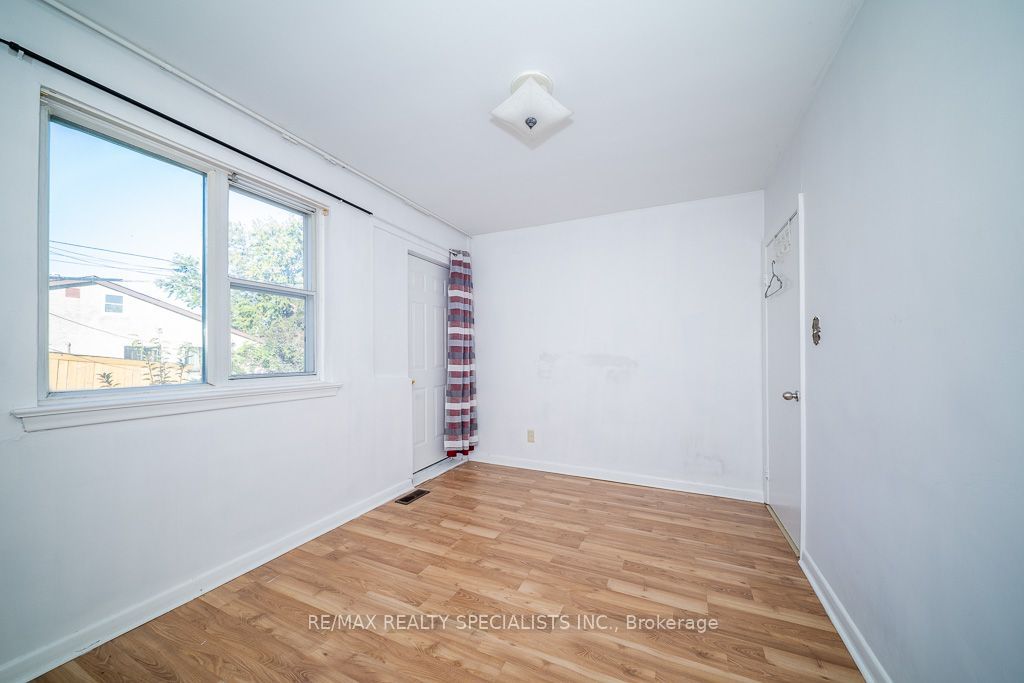 17 Huddleston Court Property Photo 19