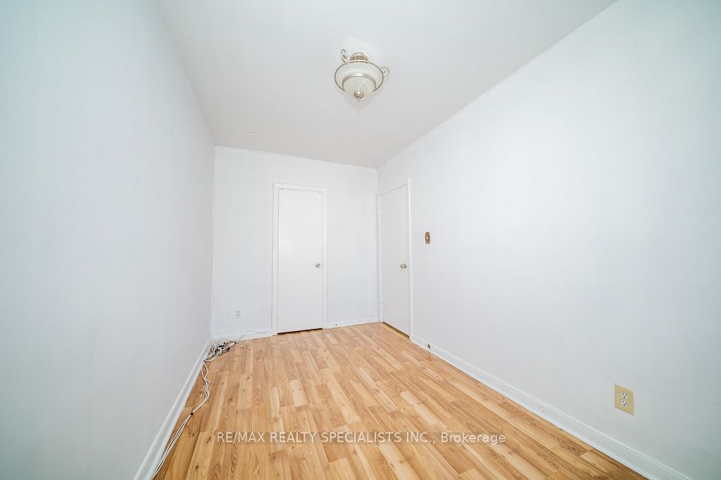 17 Huddleston Court Property Photo 21