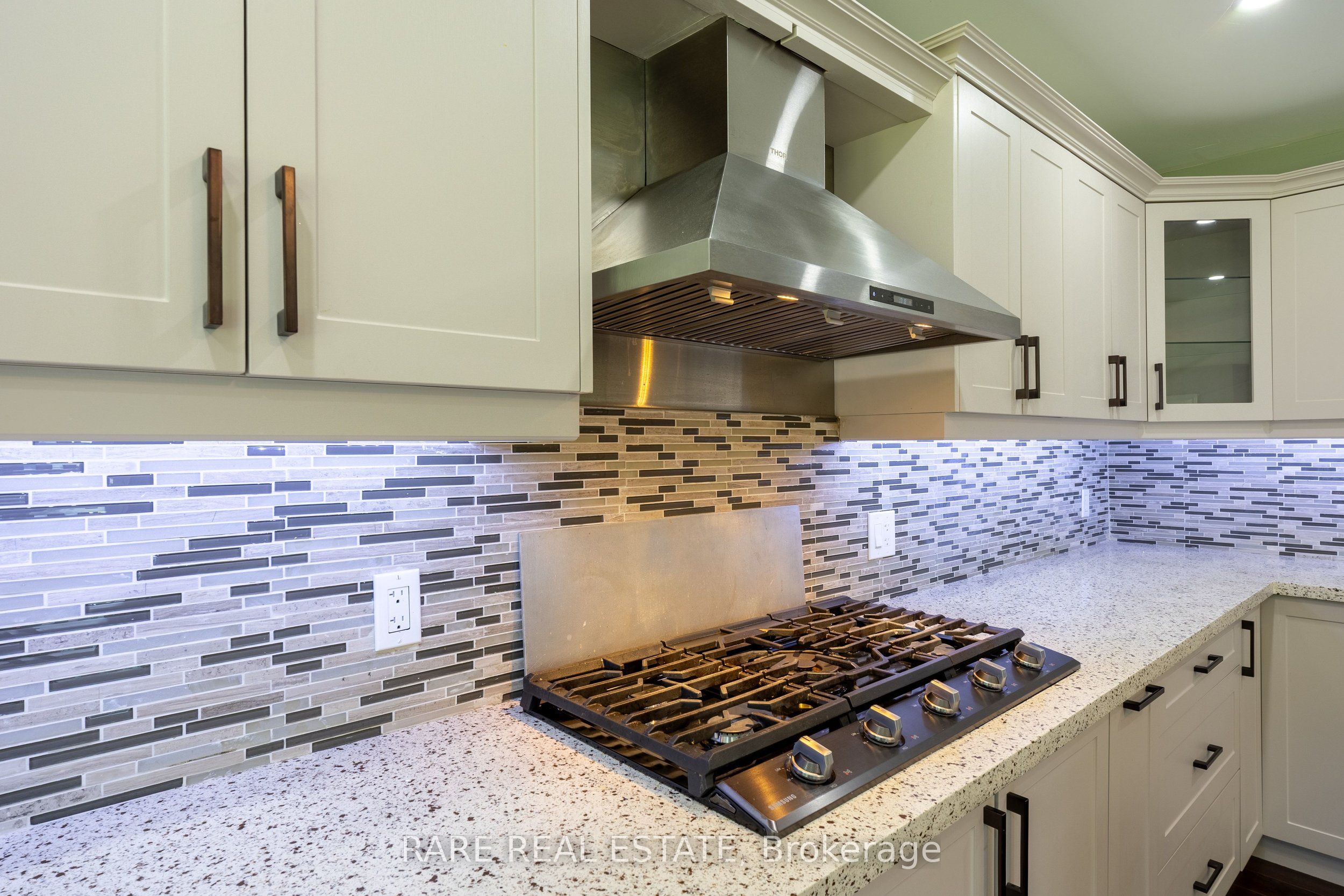 258 Union Avenue Property Photo 17