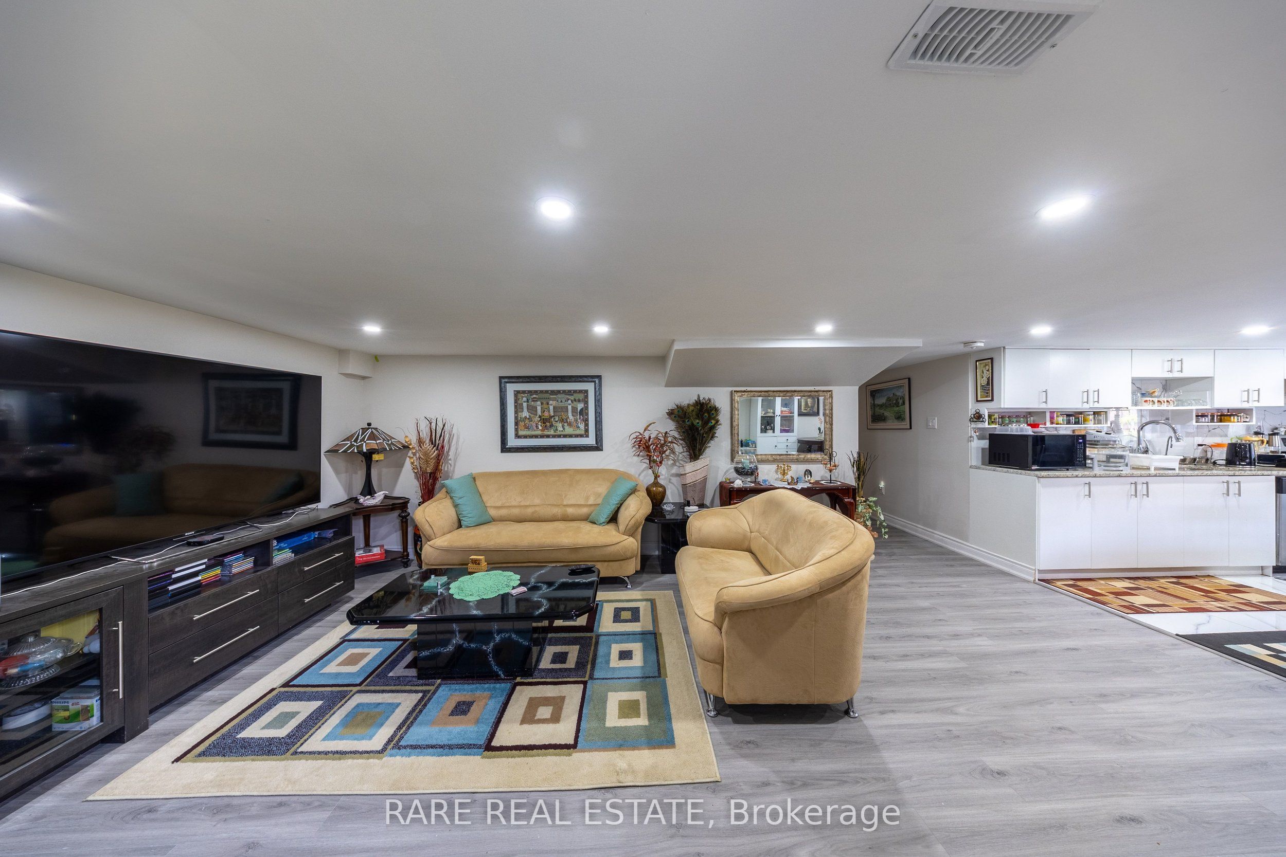 258 Union Avenue Property Photo 35