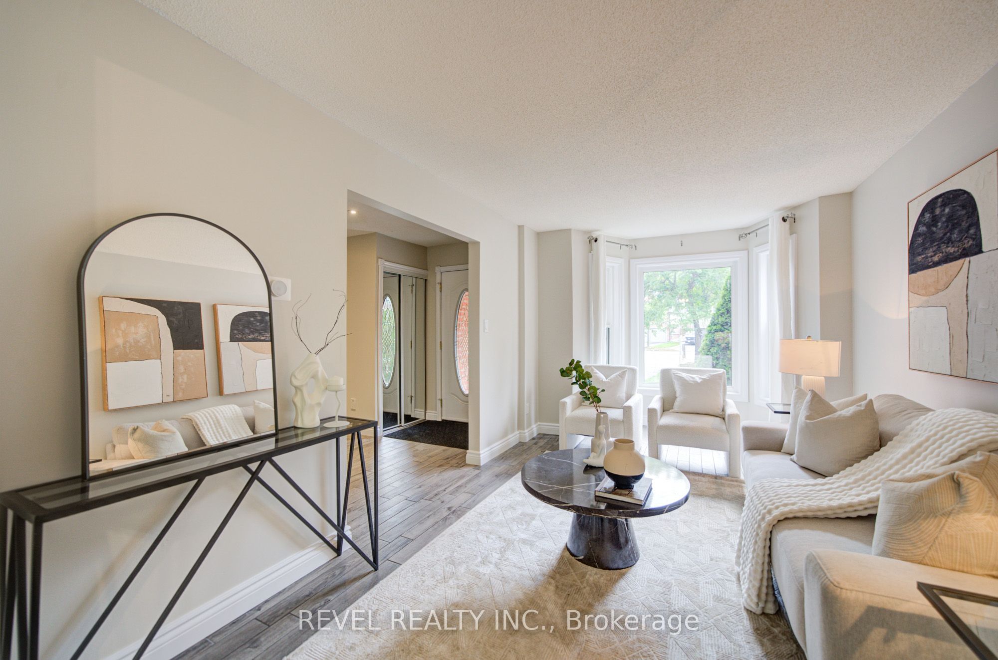 2141 Theoden Court Property Photo 8