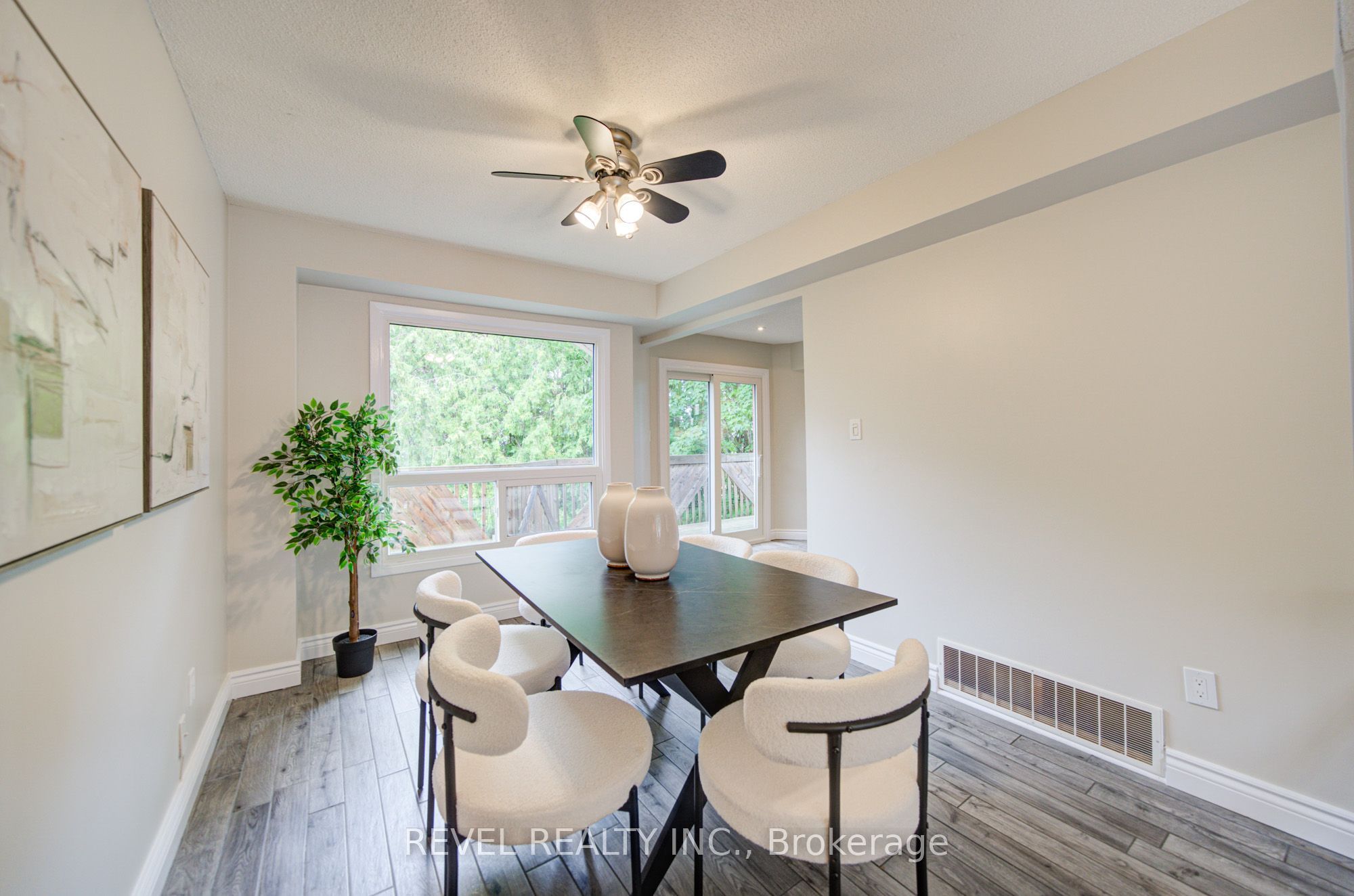 2141 Theoden Court Property Photo 10