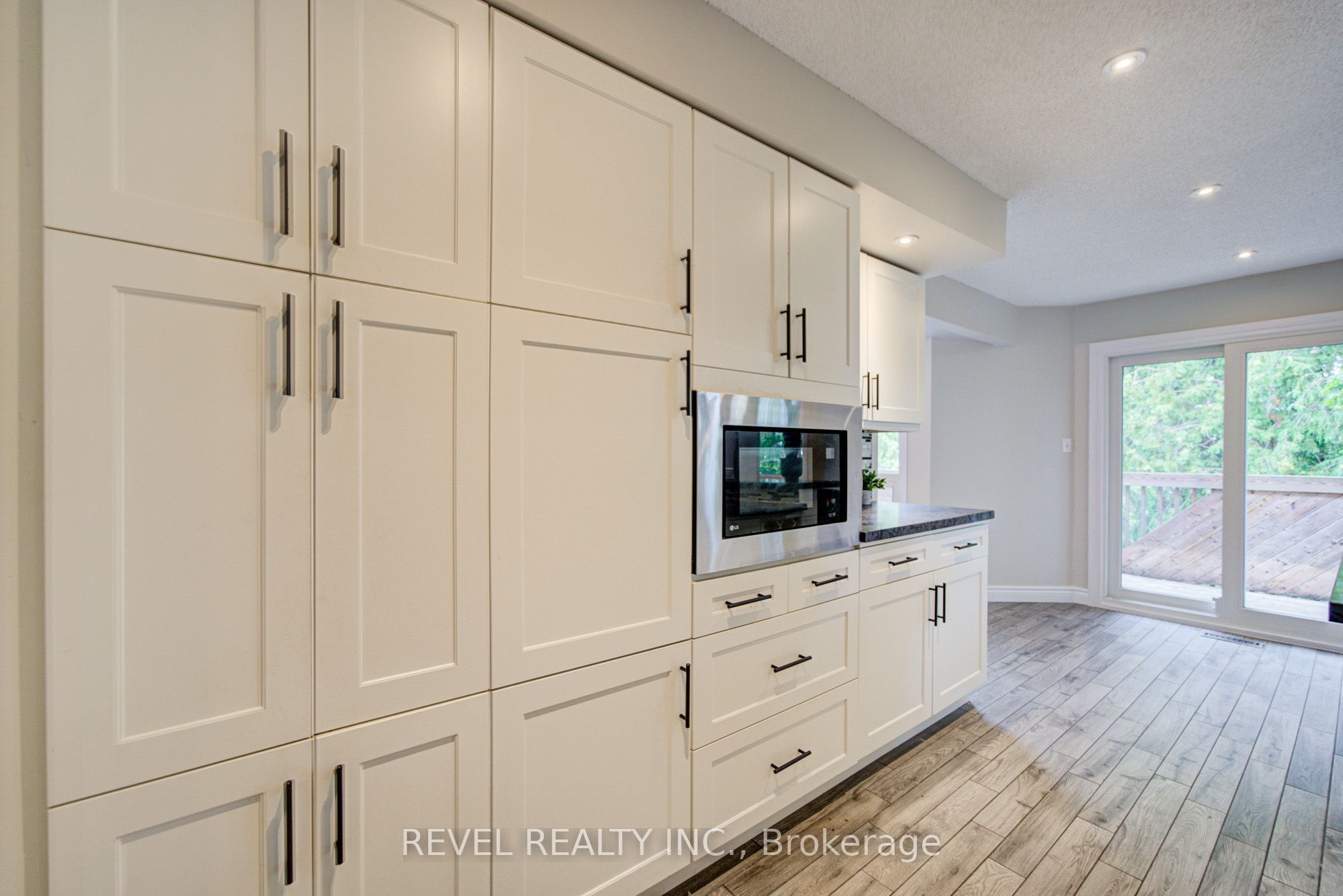 2141 Theoden Court Property Photo 12