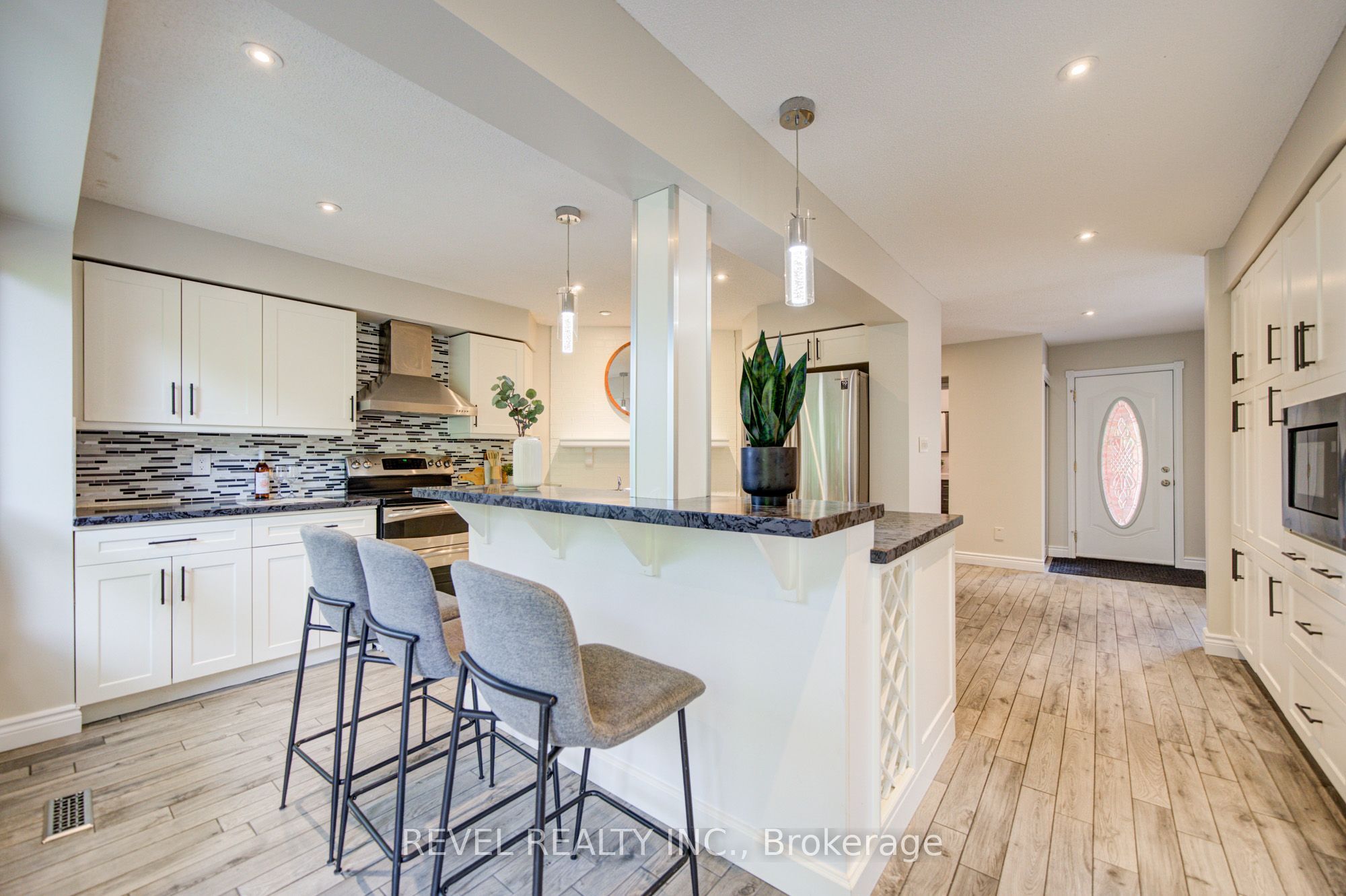 2141 Theoden Court Property Photo 17