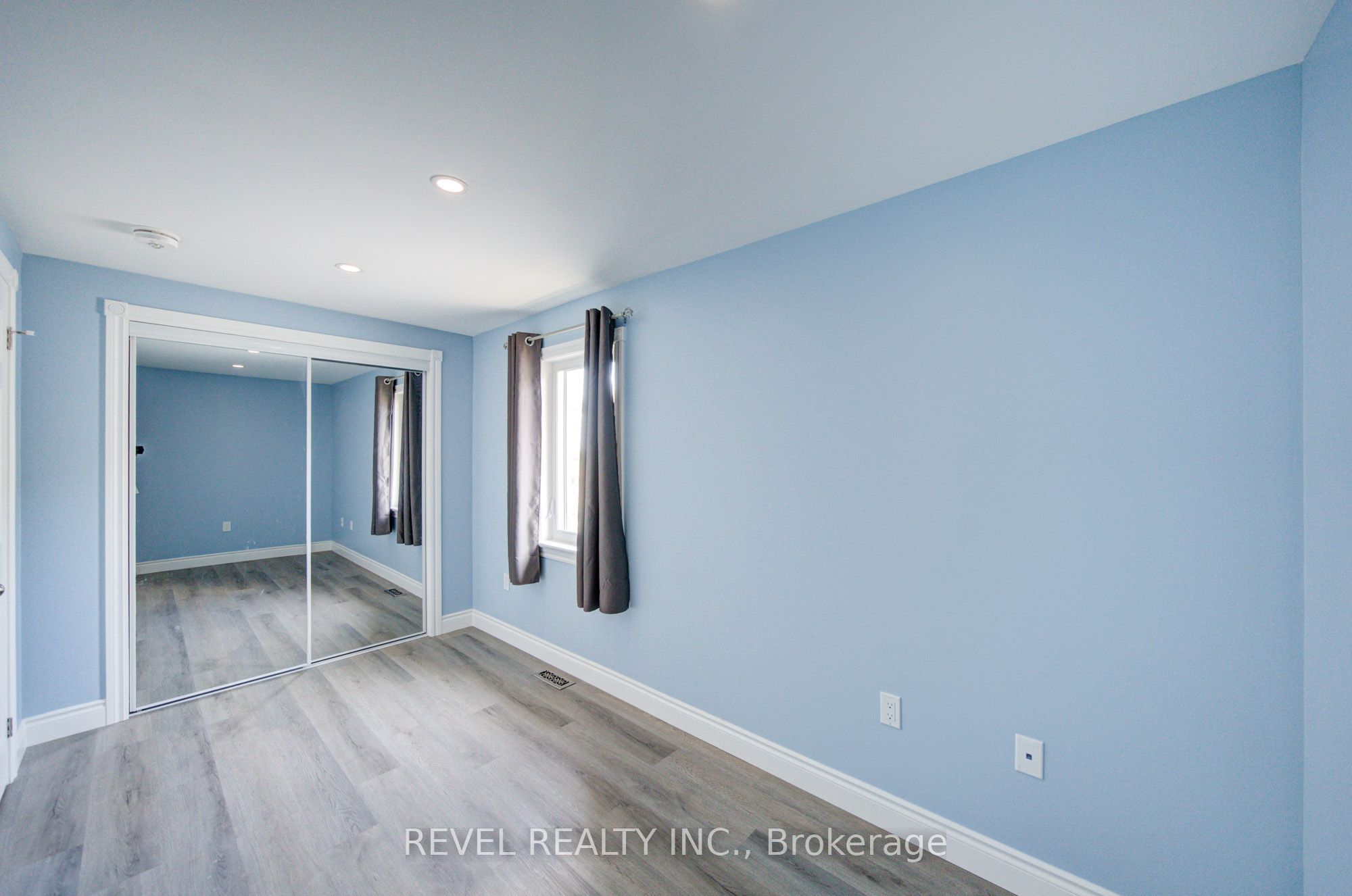 2141 Theoden Court Property Photo 30