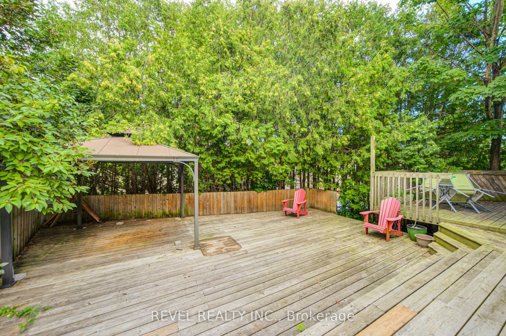 2141 Theoden Court Property Photo 46