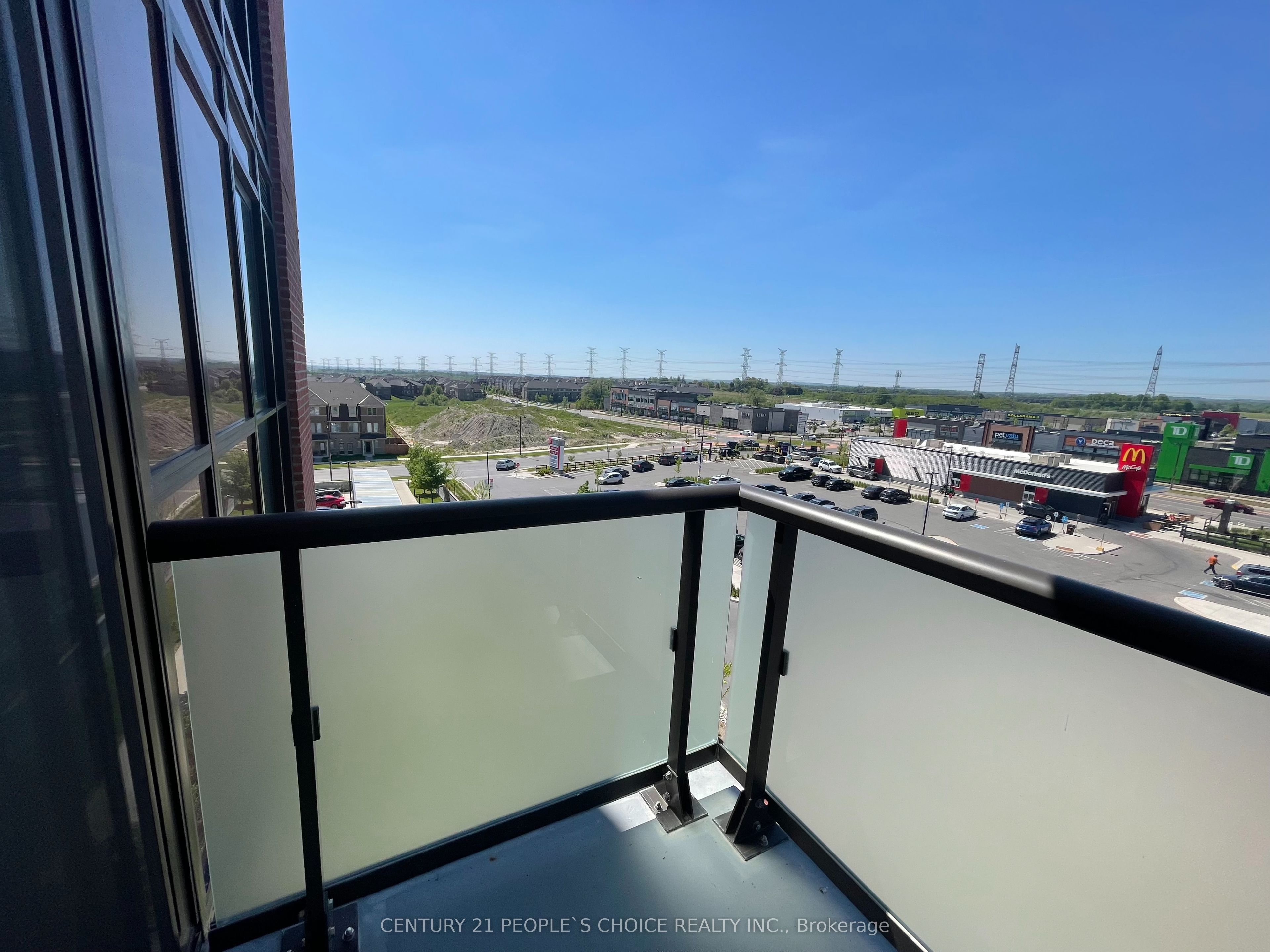 2550 Simcoe Street 506 Property Photo 12