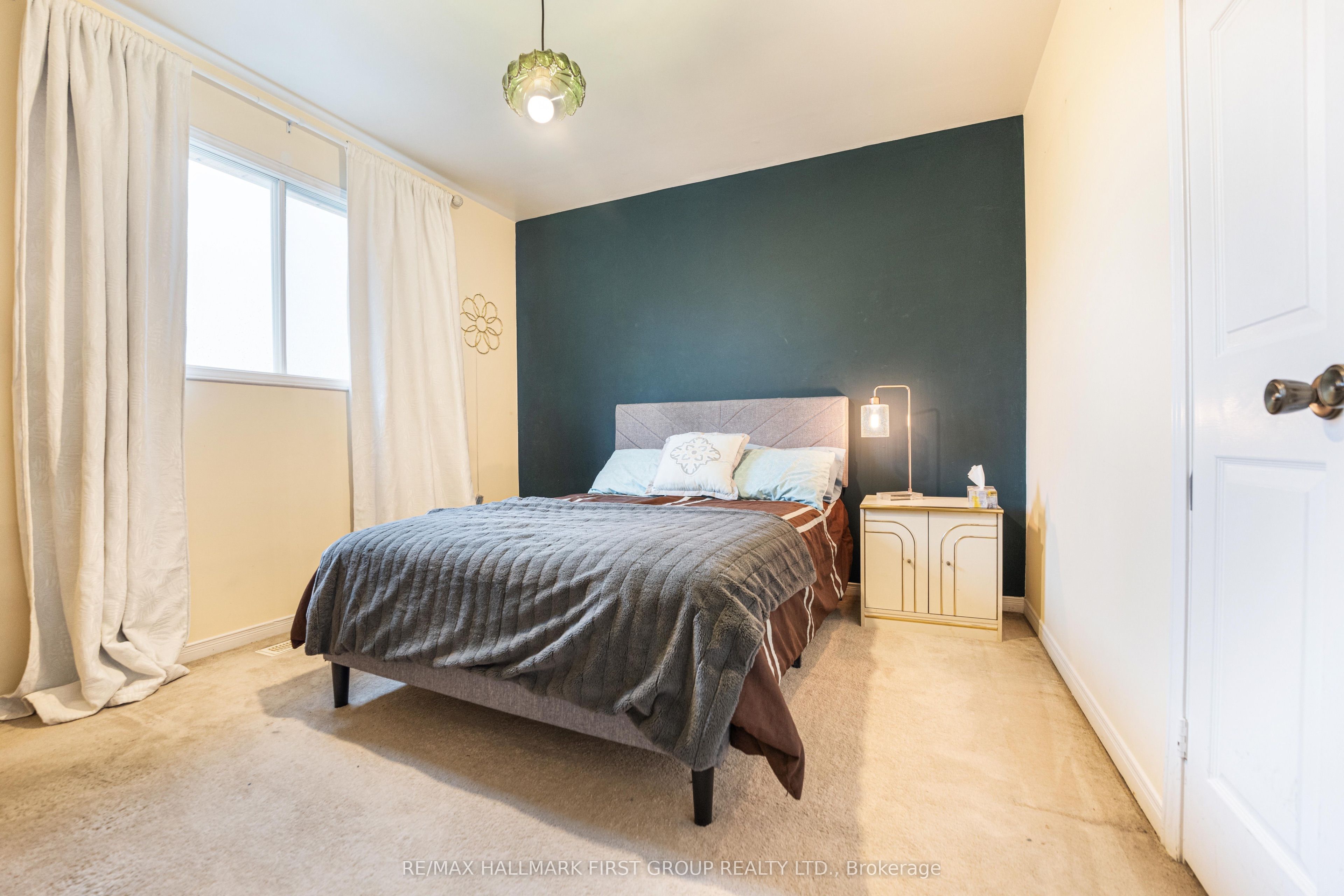 1855 New Street Property Photo 16