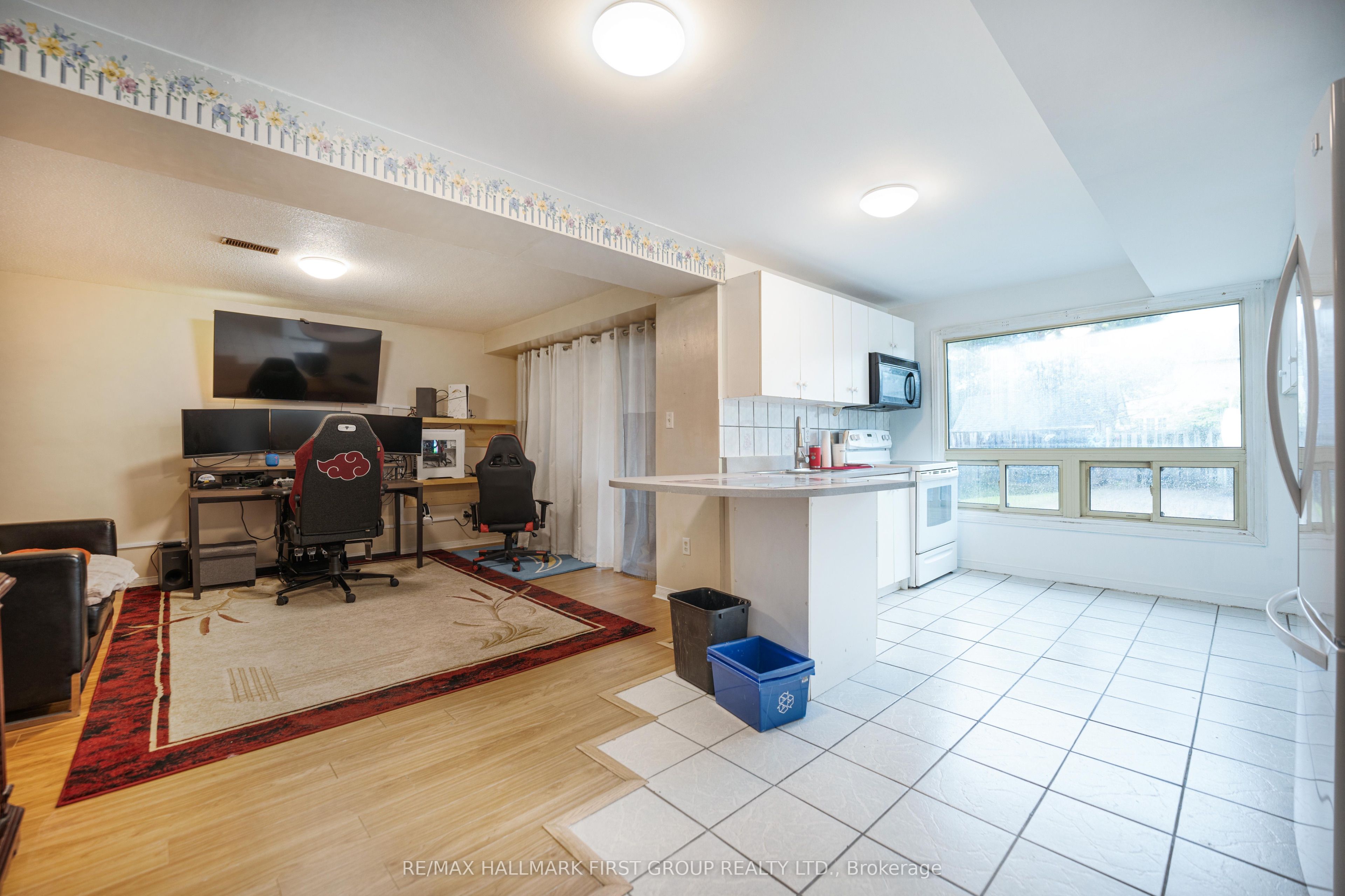 1855 New Street Property Photo 28
