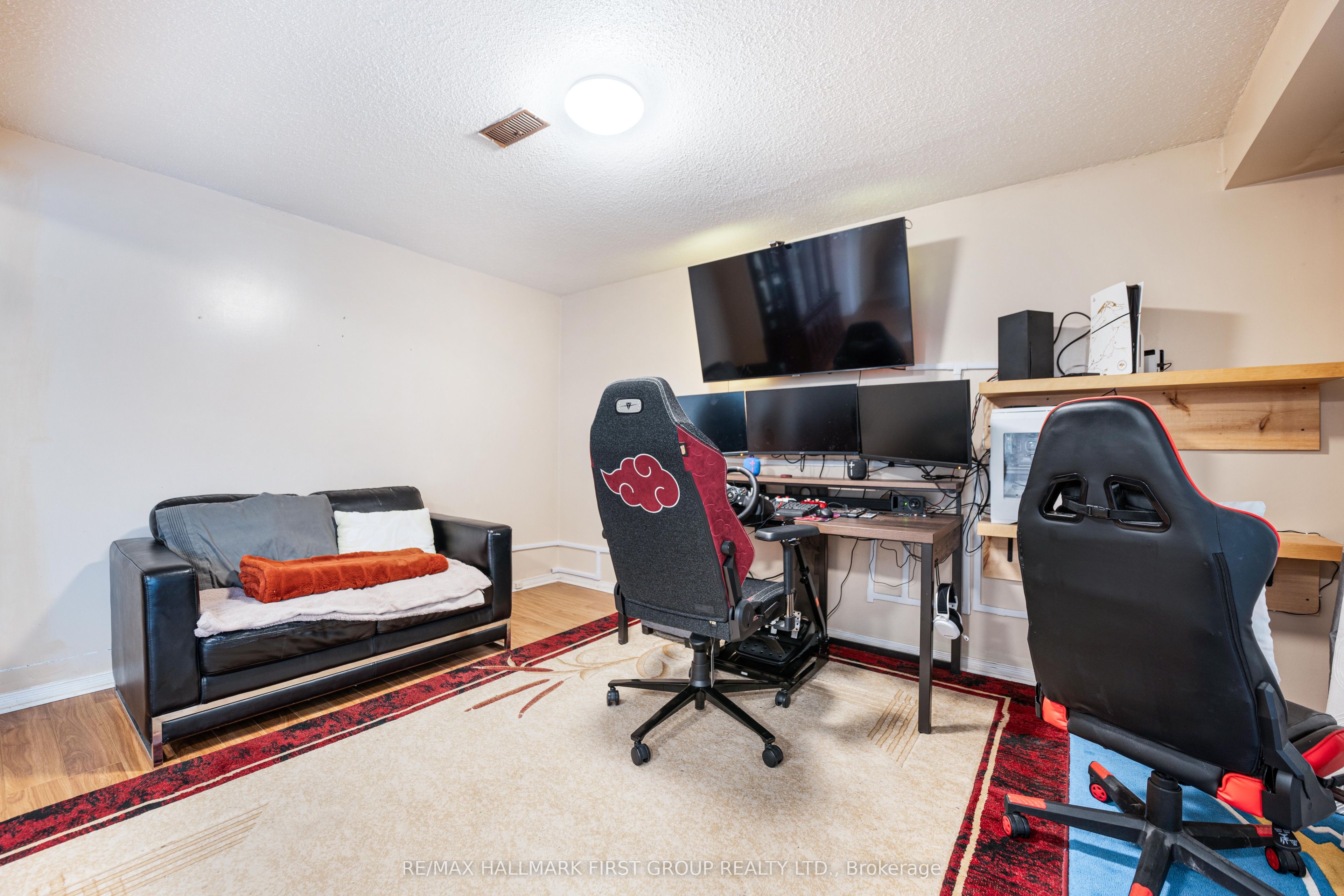 1855 New Street Property Photo 29