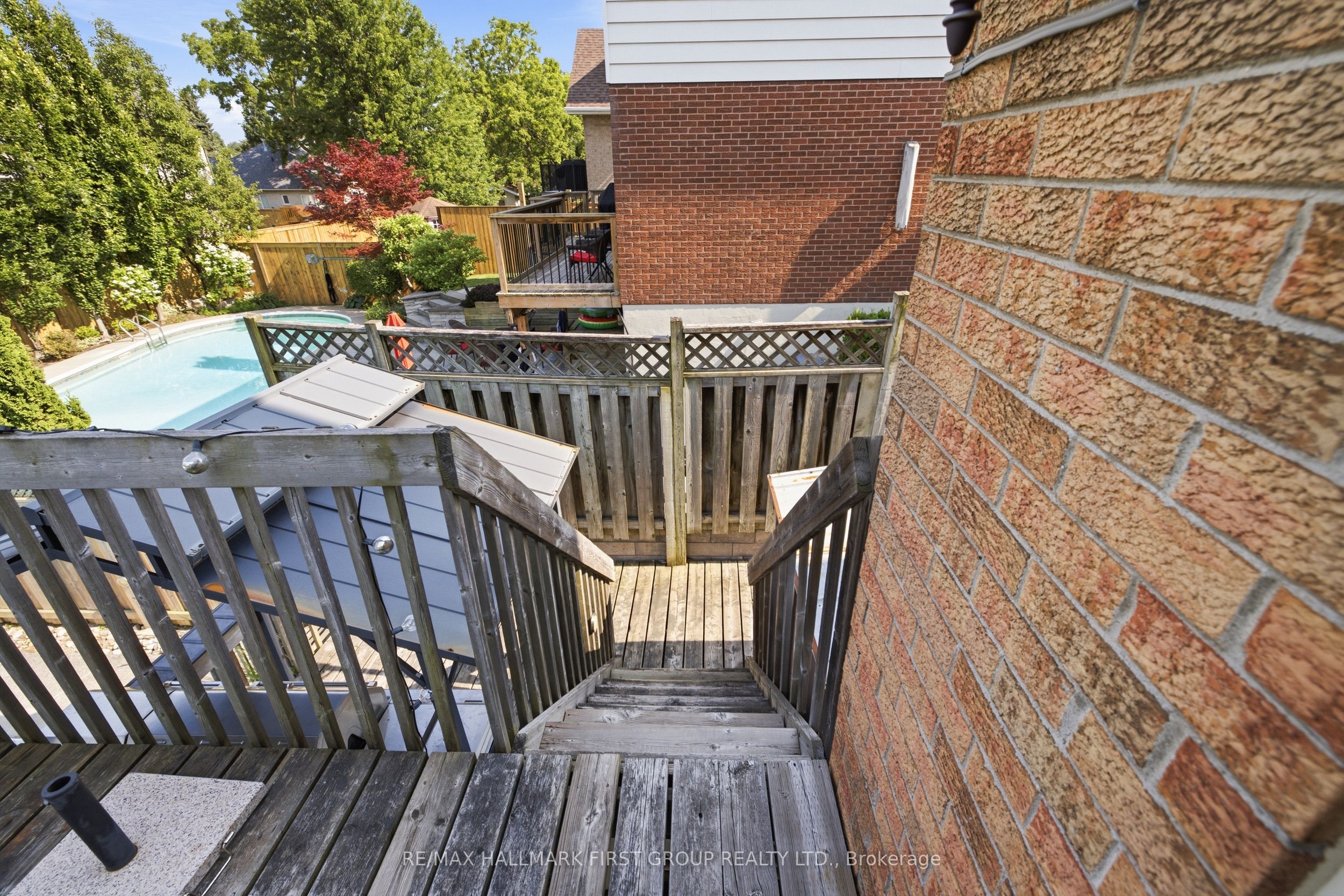 1855 New Street Property Photo 36