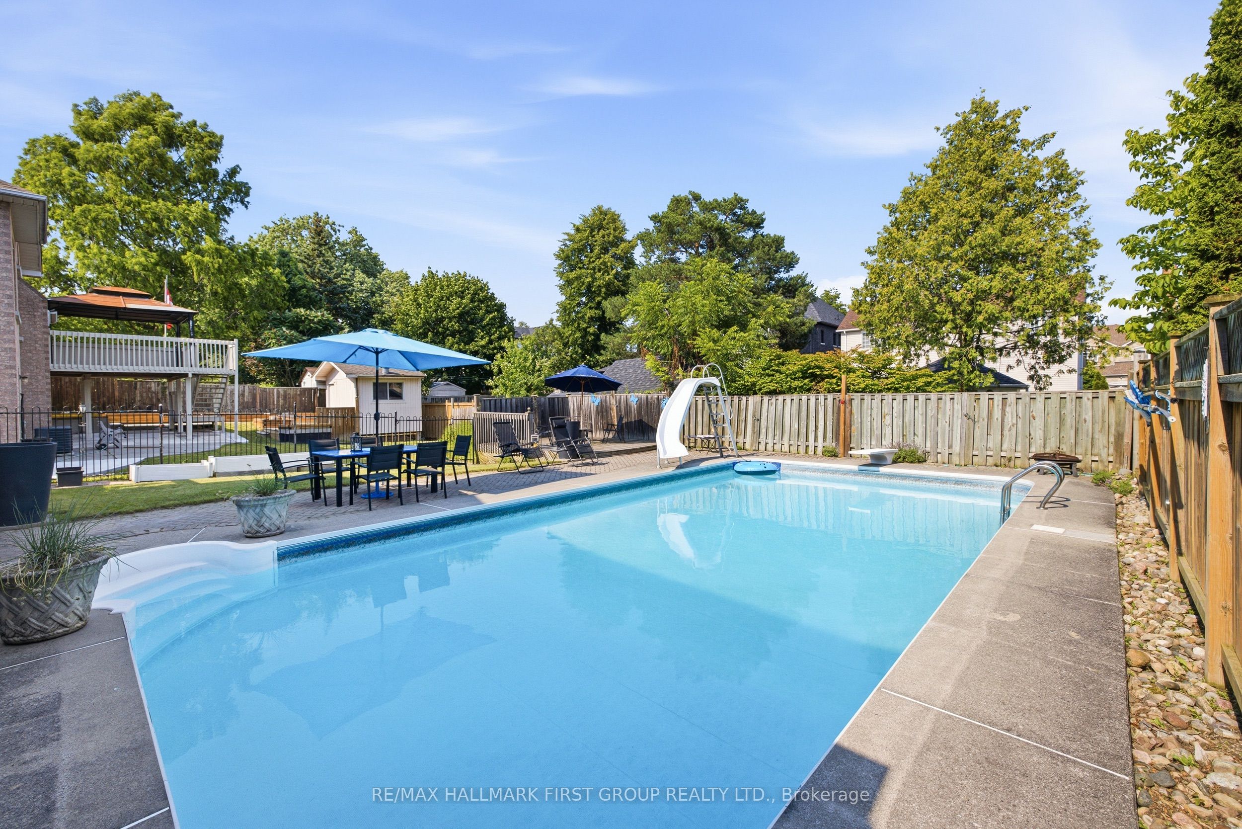 1855 New Street Property Photo 39