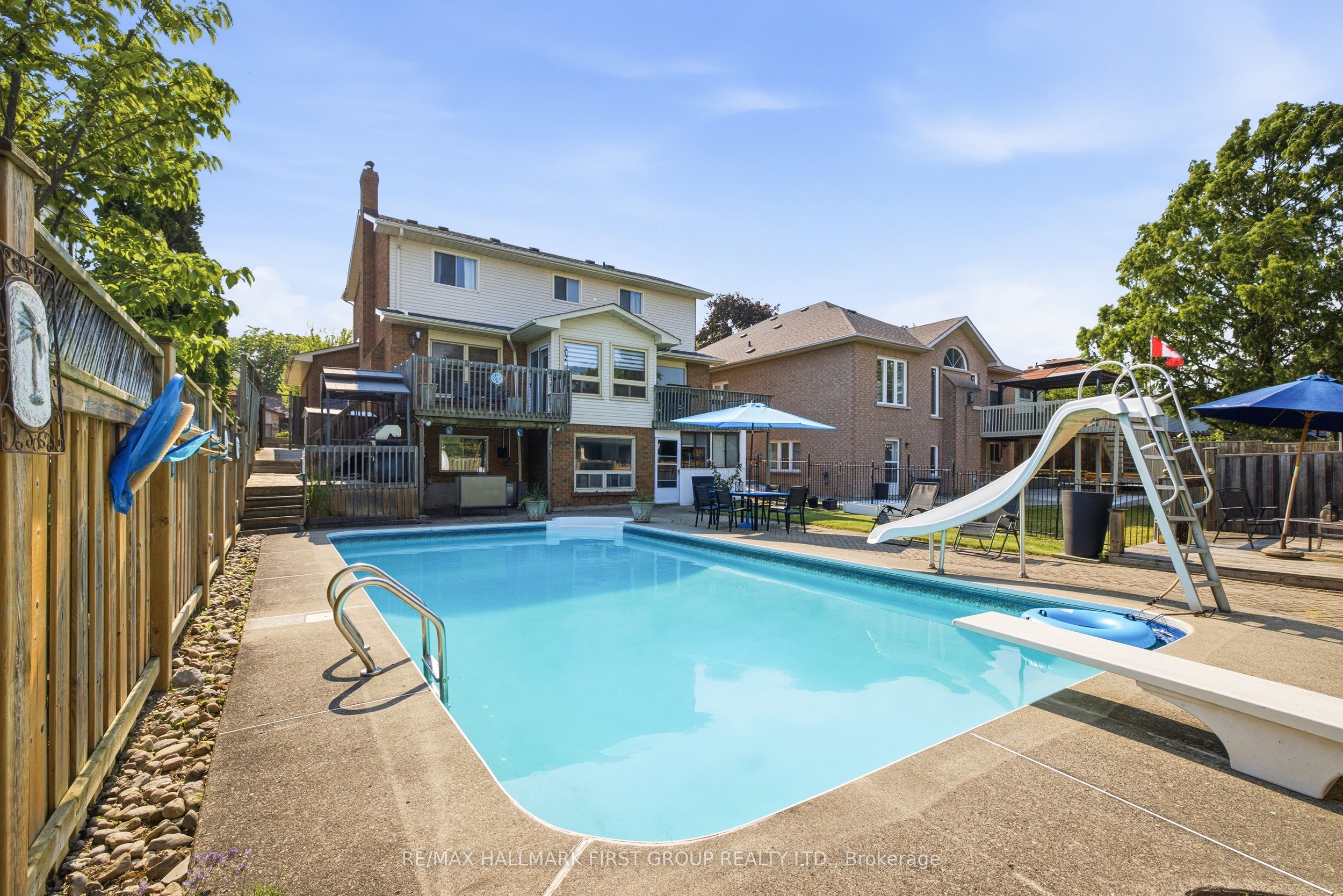 1855 New Street Property Photo 40