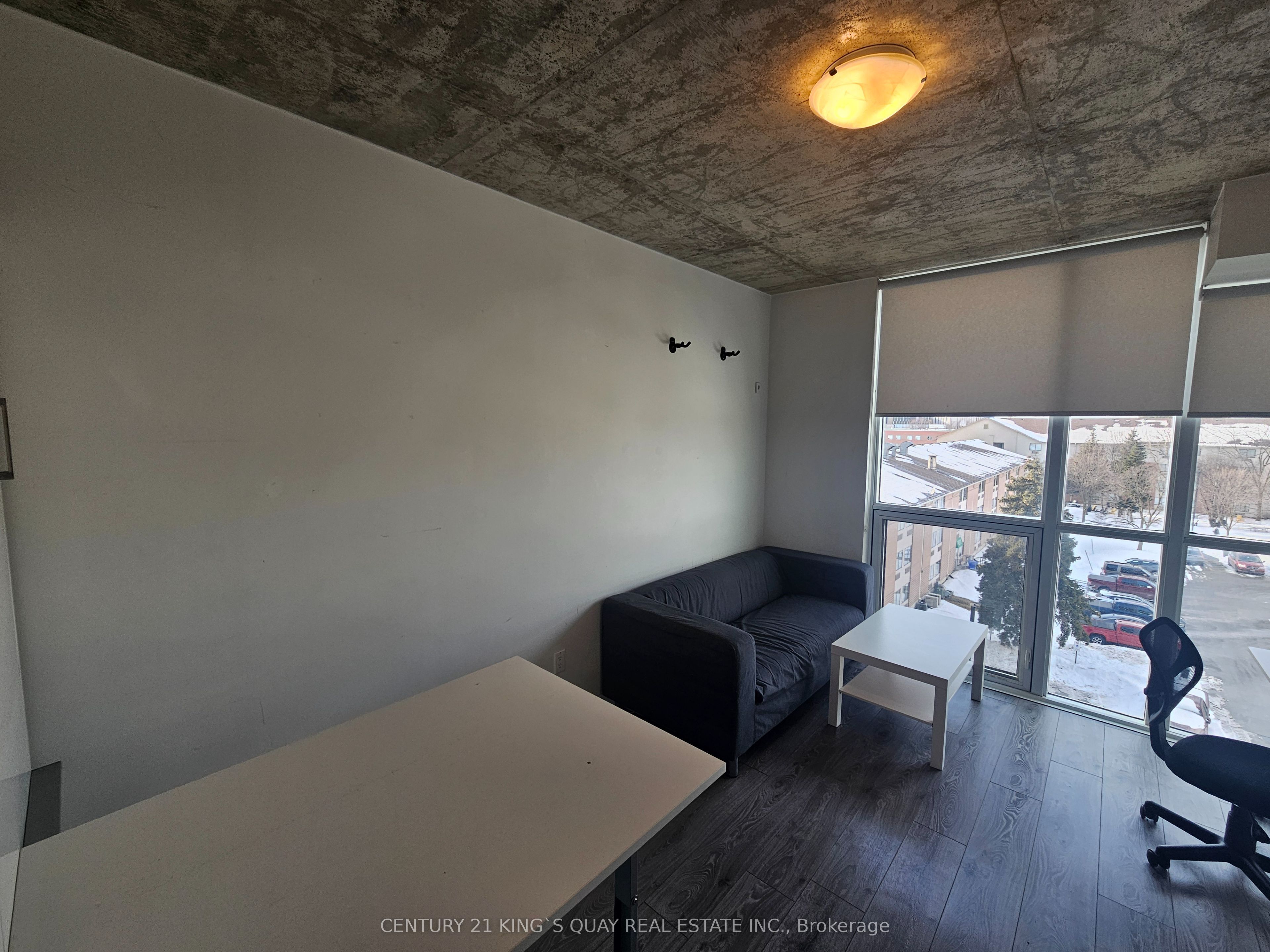 1900 Simcoe Street N 523 Property Photo 21