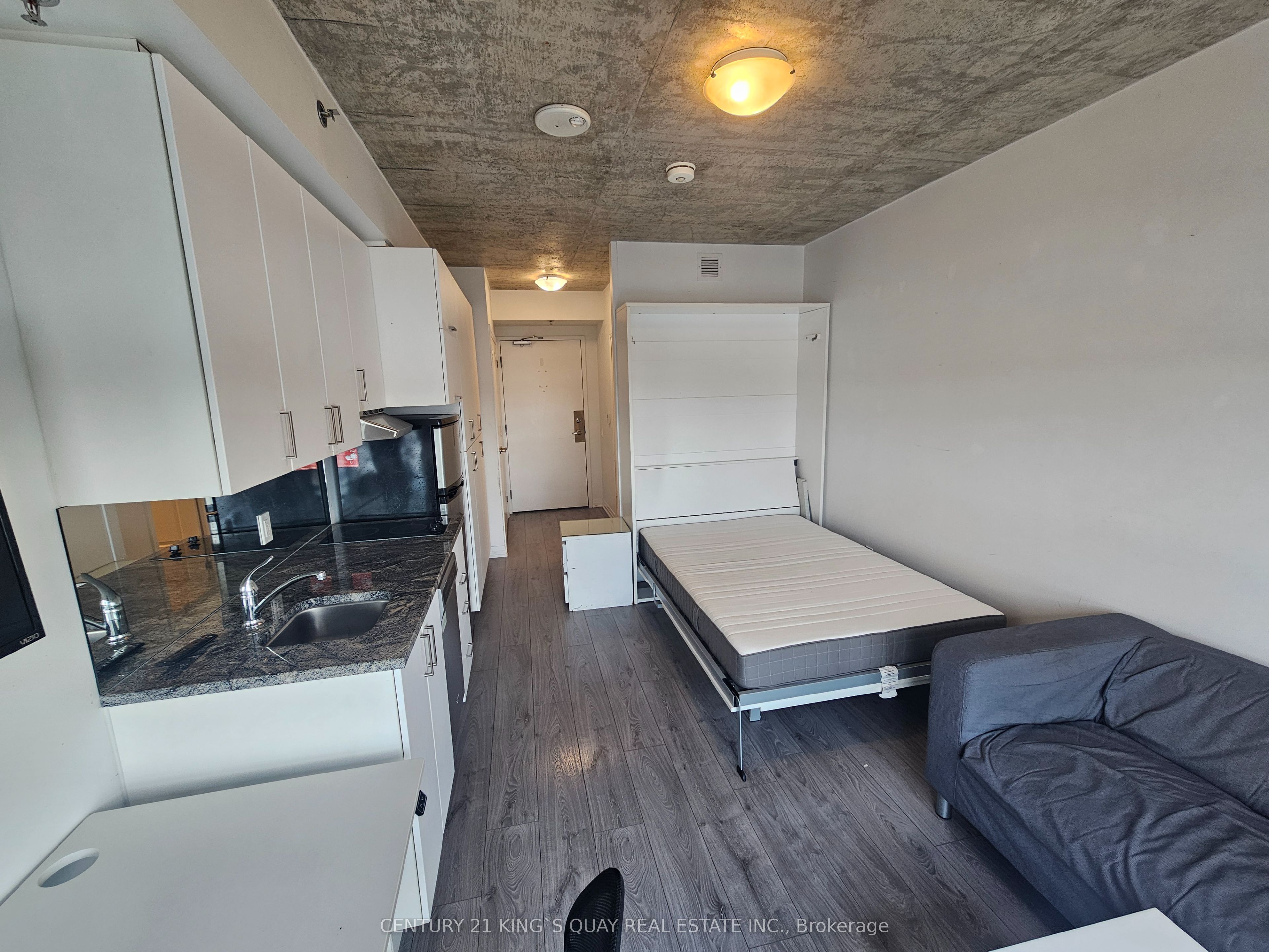 1900 Simcoe Street N 523 Property Photo 24