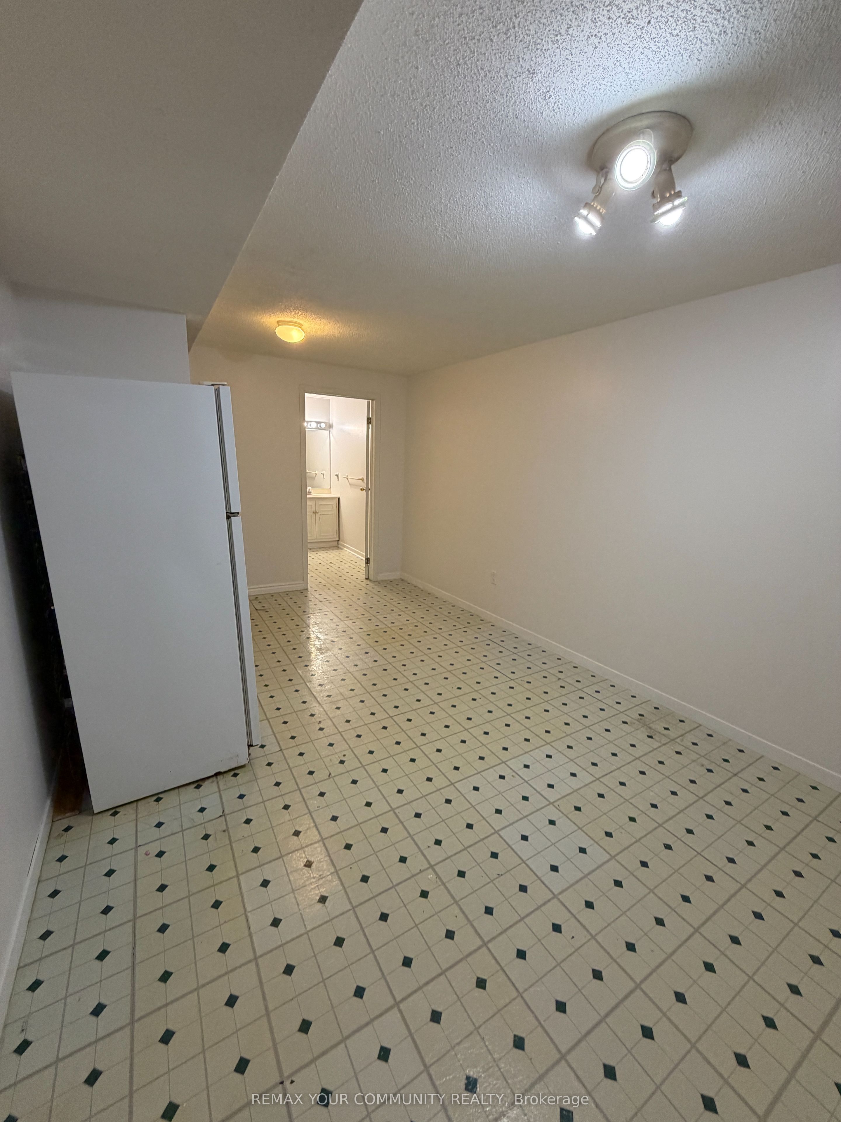 83 Millington Crescent Basement Property Photo 5