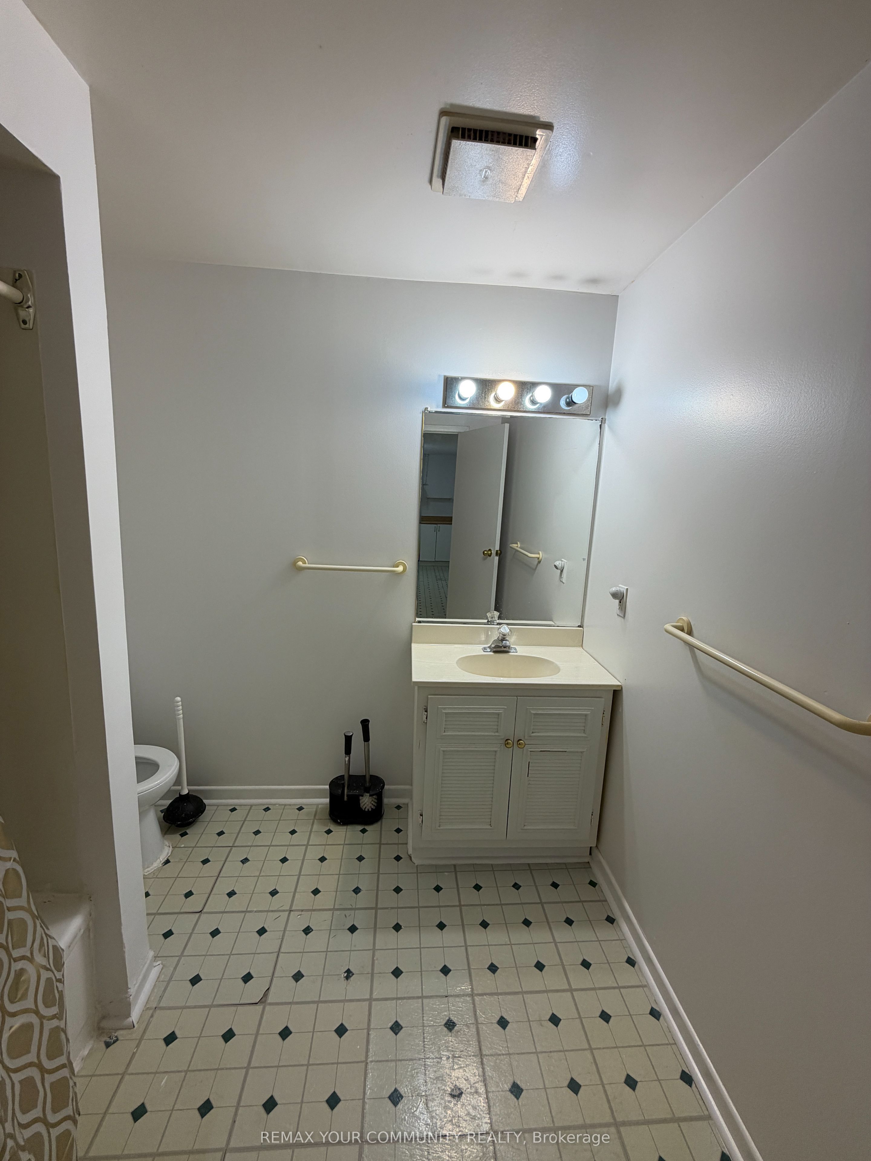 83 Millington Crescent Basement Property Photo 16