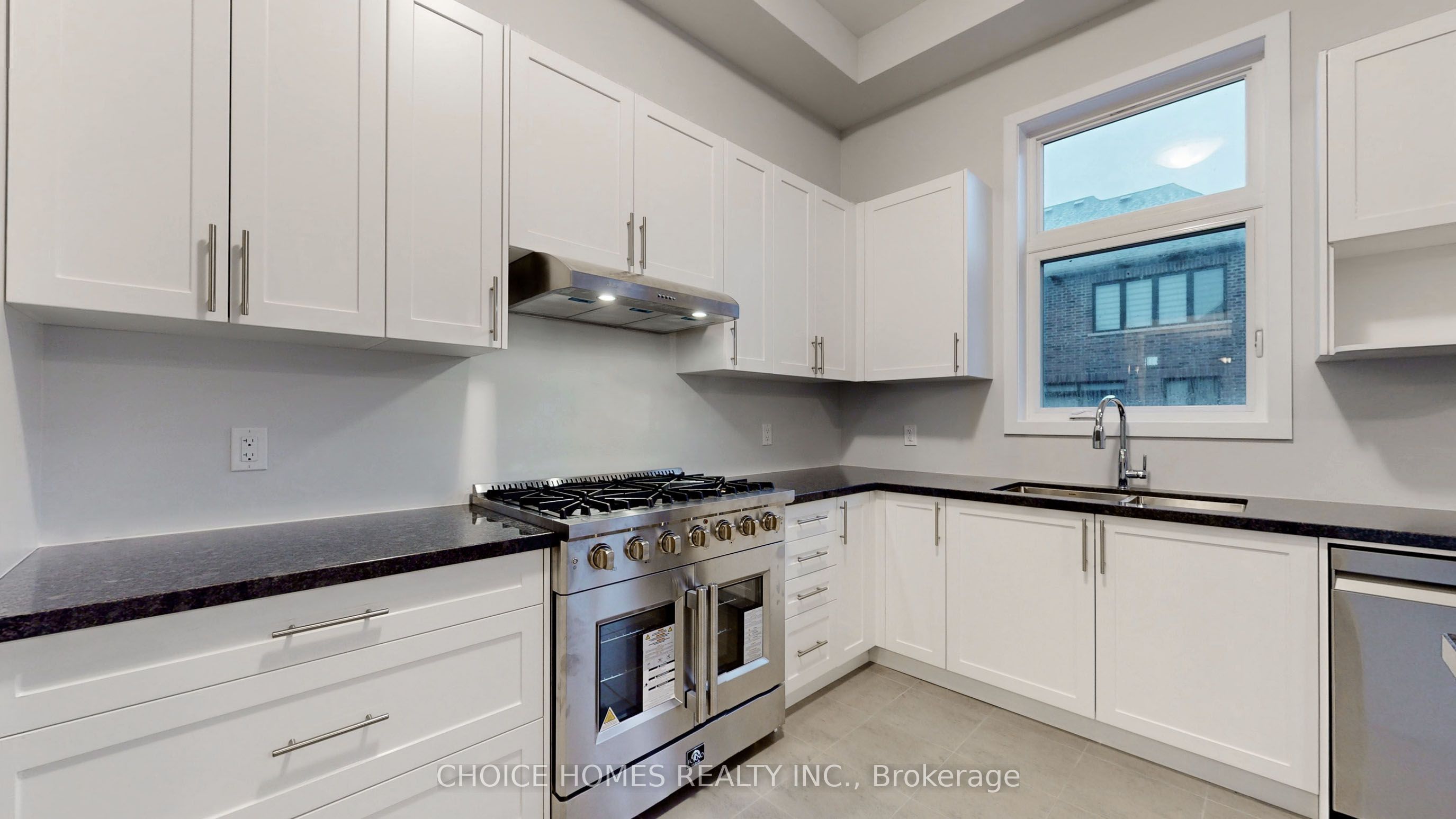 1042 Thompson Drive Property Photo 10