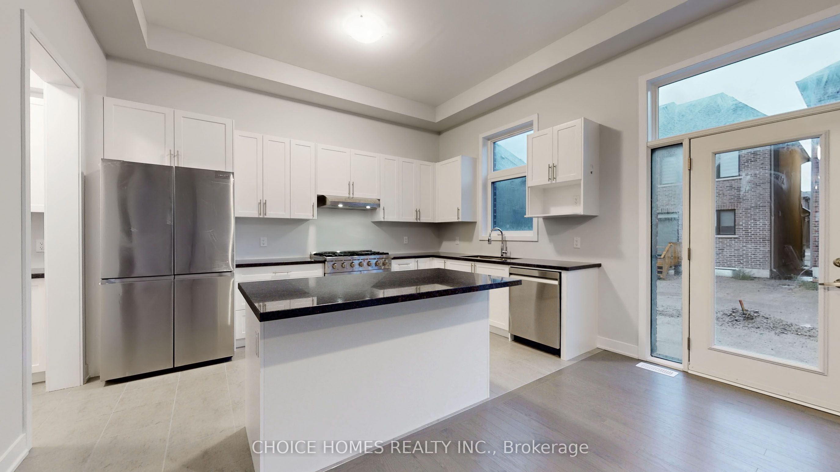 1042 Thompson Drive Property Photo 11