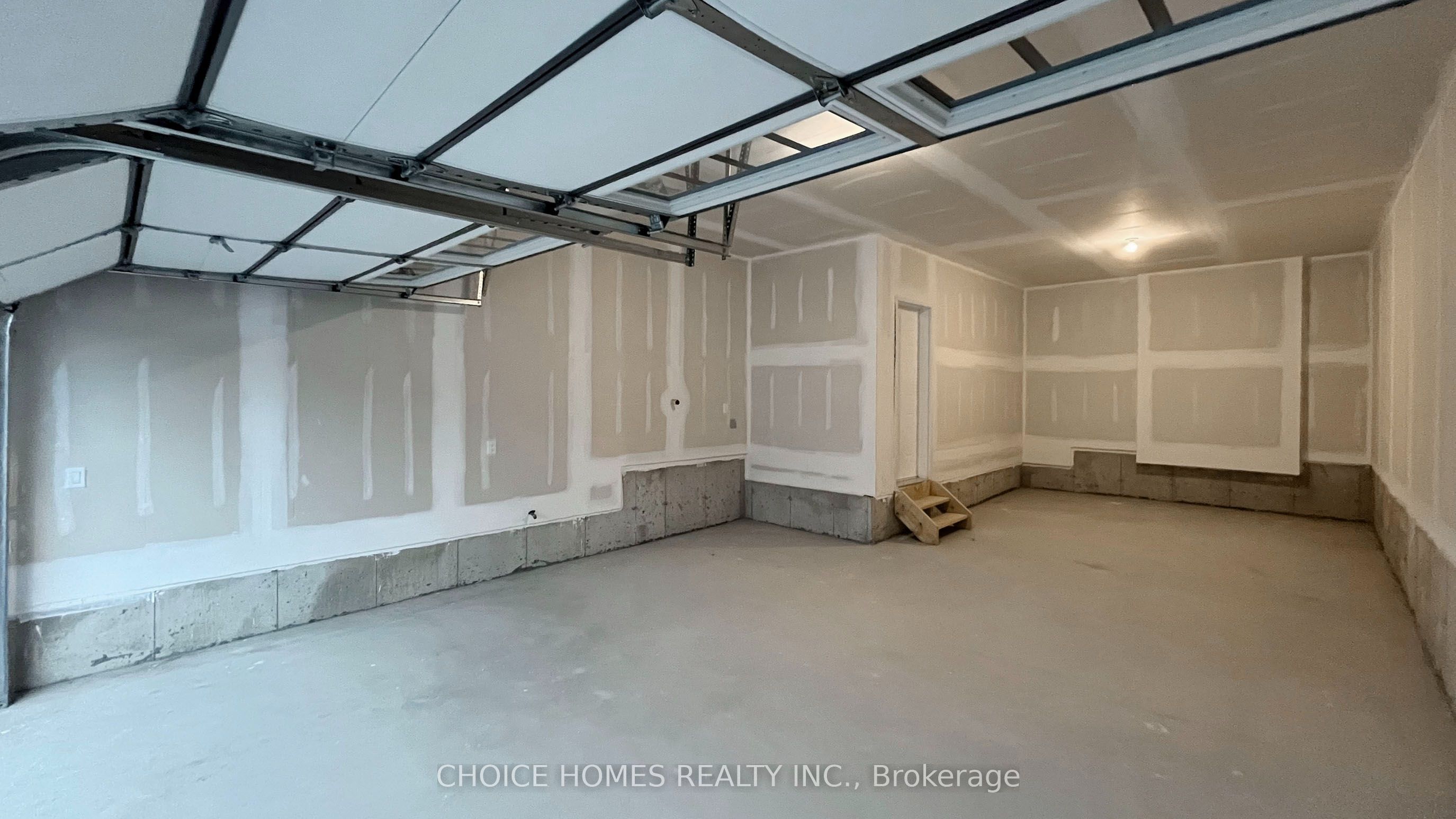 1042 Thompson Drive Property Photo 36
