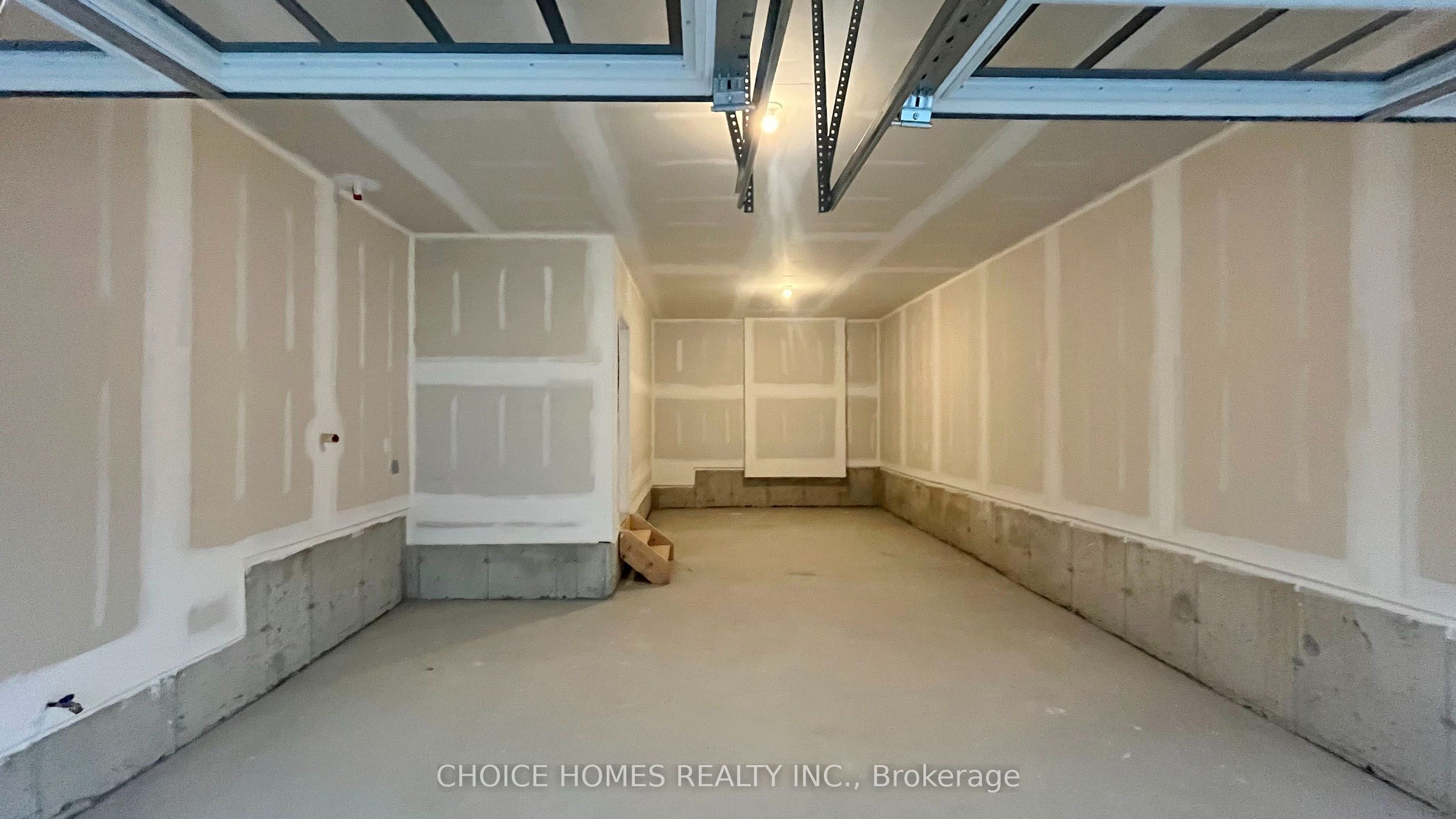 1042 Thompson Drive Property Photo 37