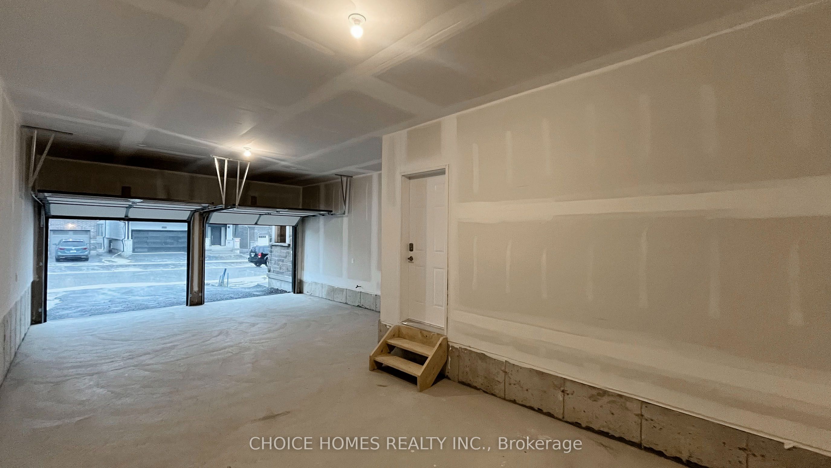 1042 Thompson Drive Property Photo 38