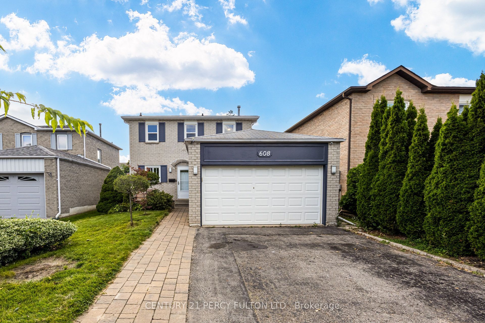 608 Beckworth Square Property Photo 1