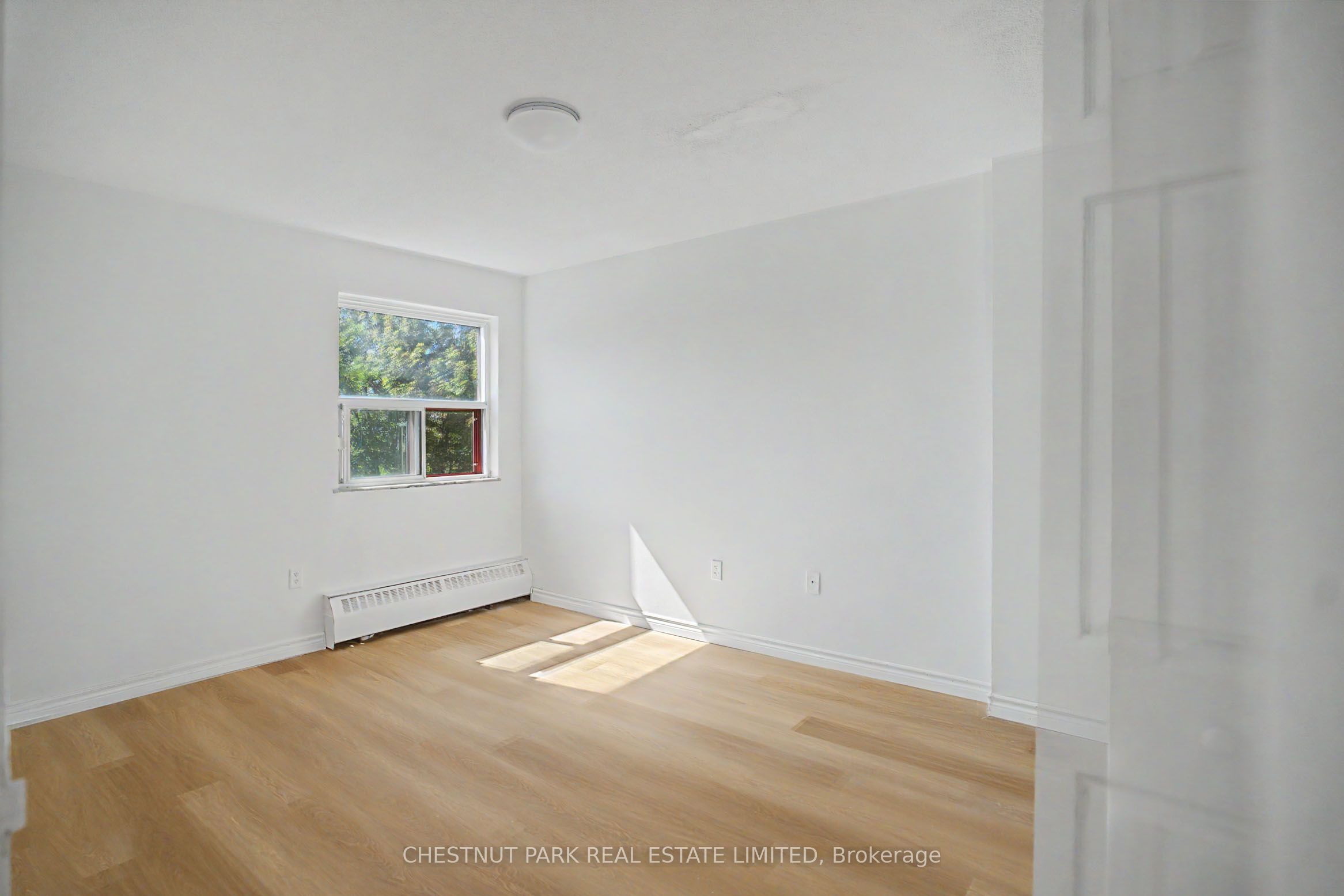900 Glen Street 406 Property Photo 6