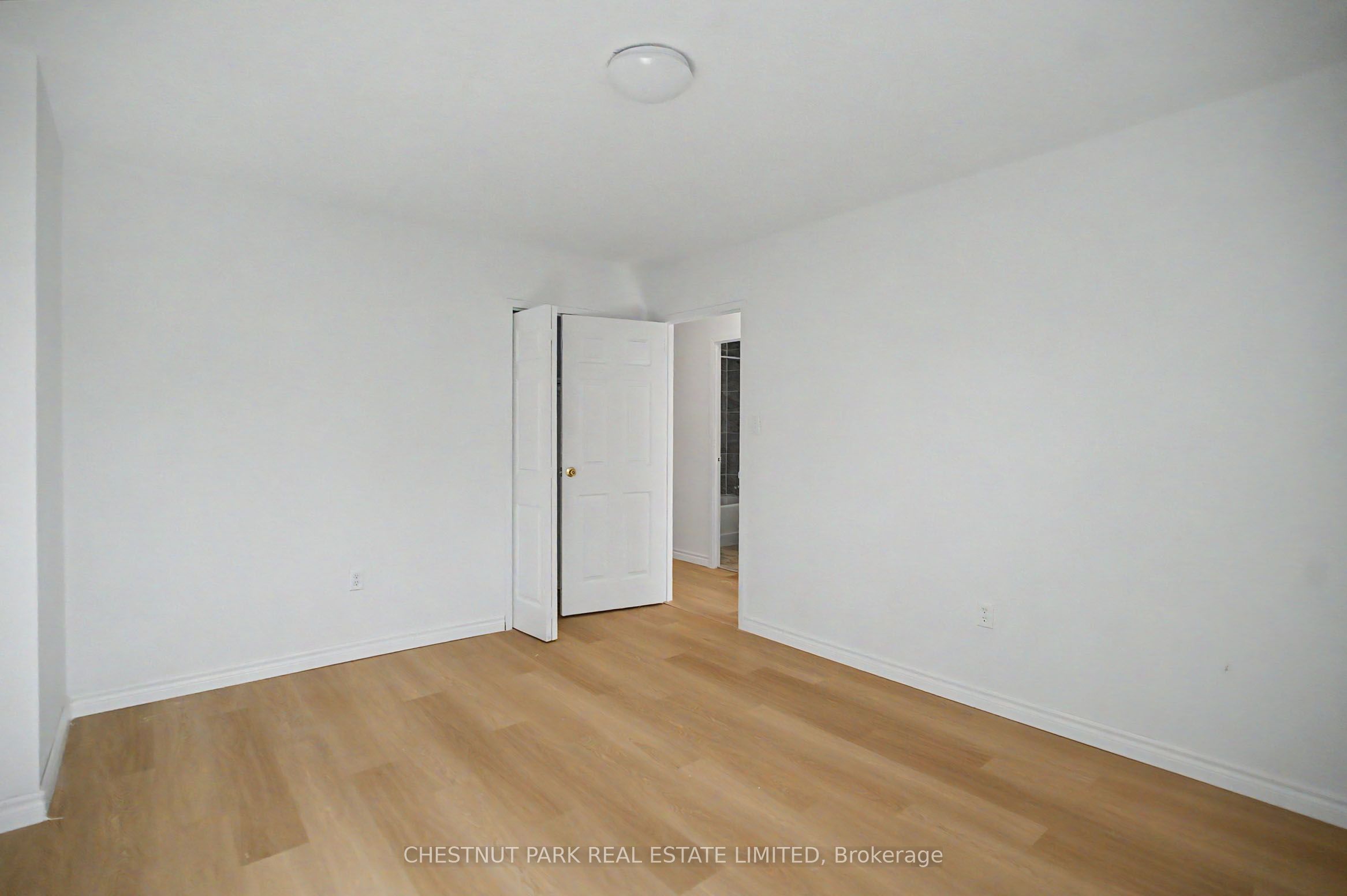 900 Glen Street 406 Property Photo 9