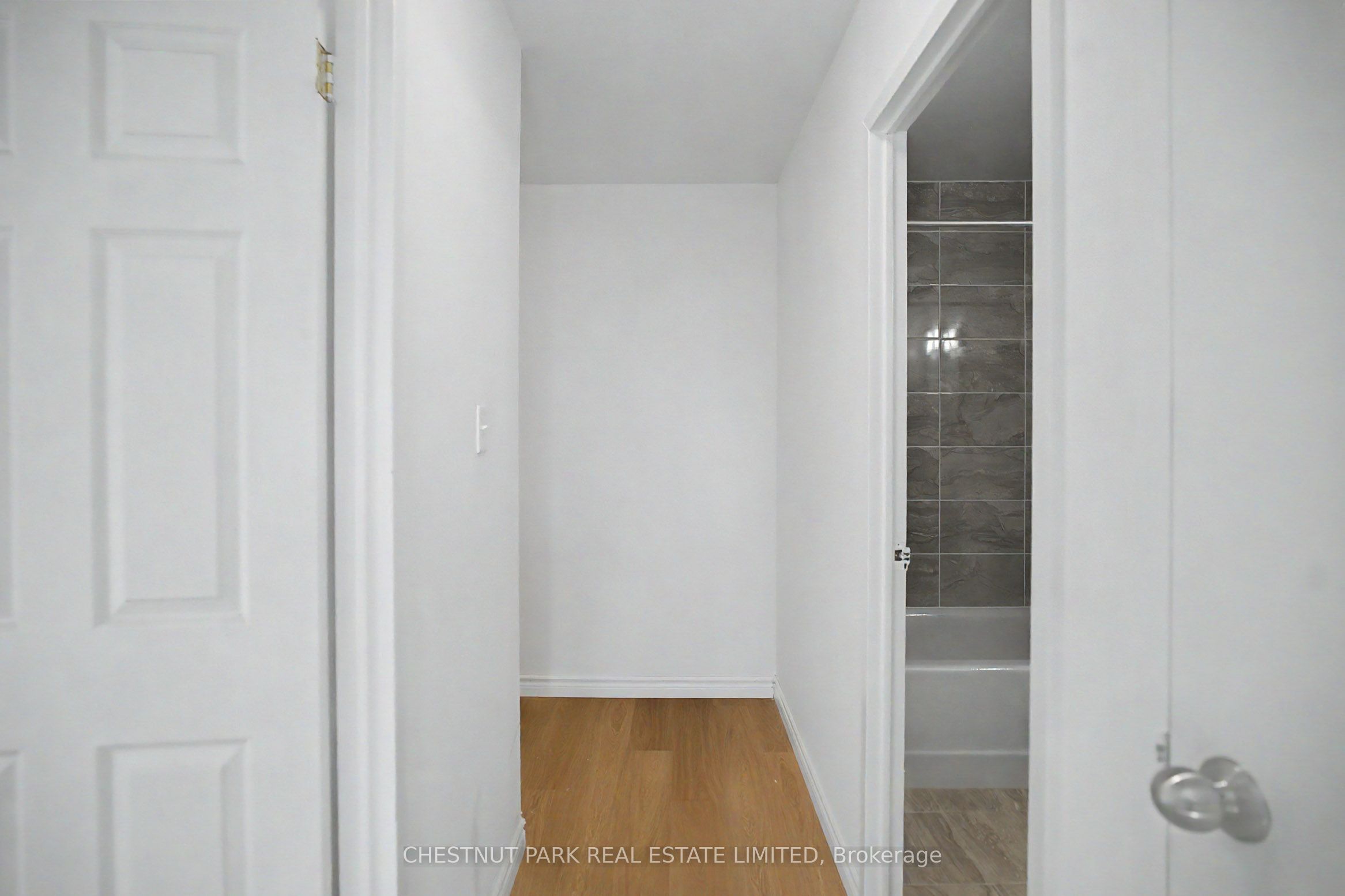 900 Glen Street 406 Property Photo 17
