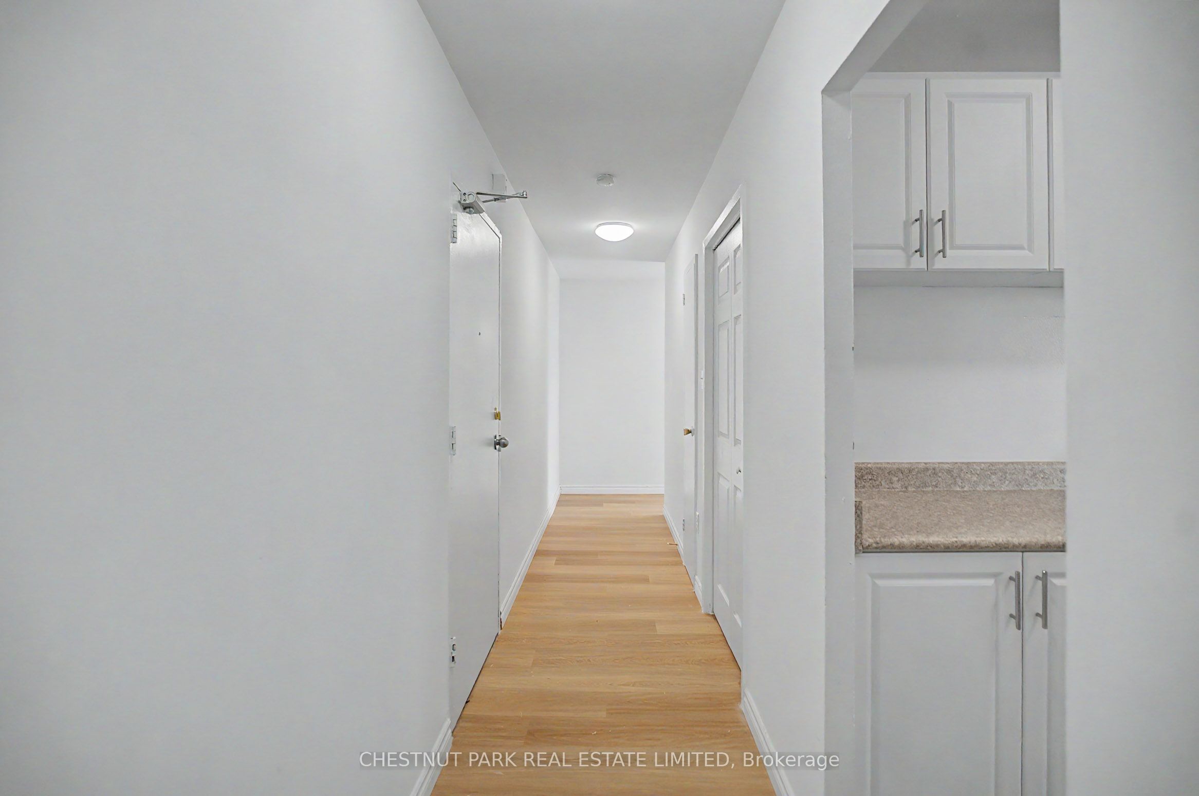 900 Glen Street 406 Property Photo 24