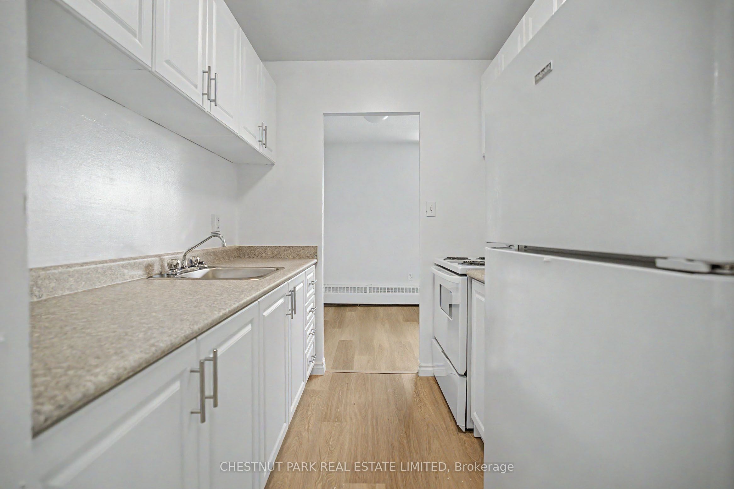 900 Glen Street 406 Property Photo 27