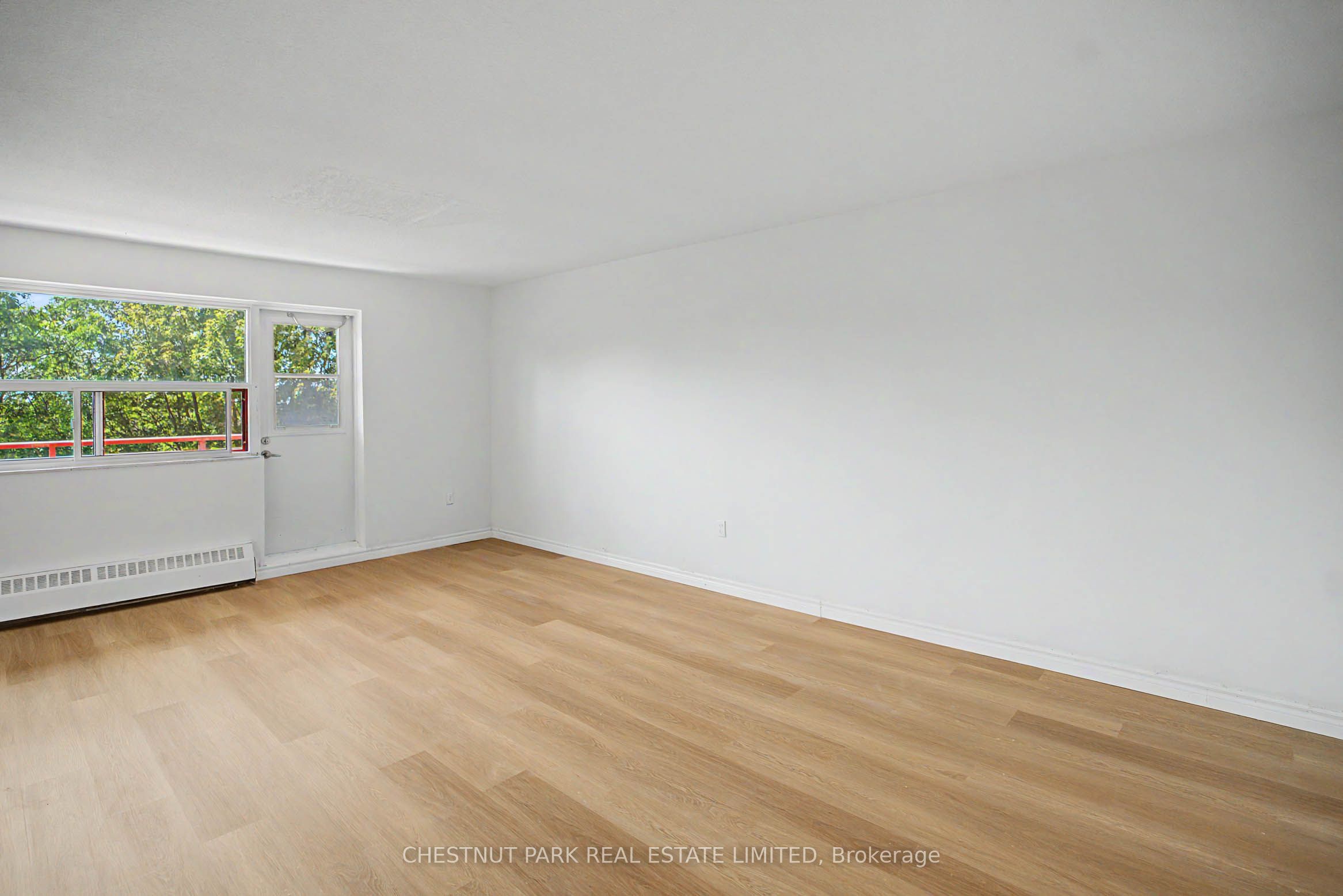 900 Glen Street 406 Property Photo 32