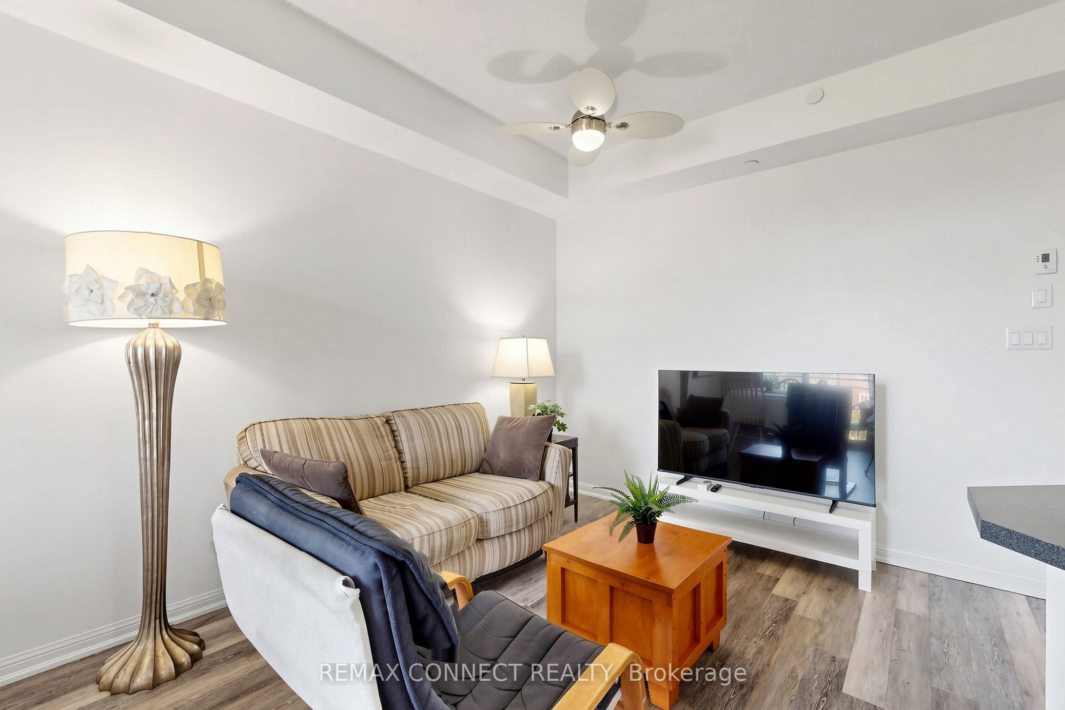84 Aspen Springs Drive 307 Property Photo 4