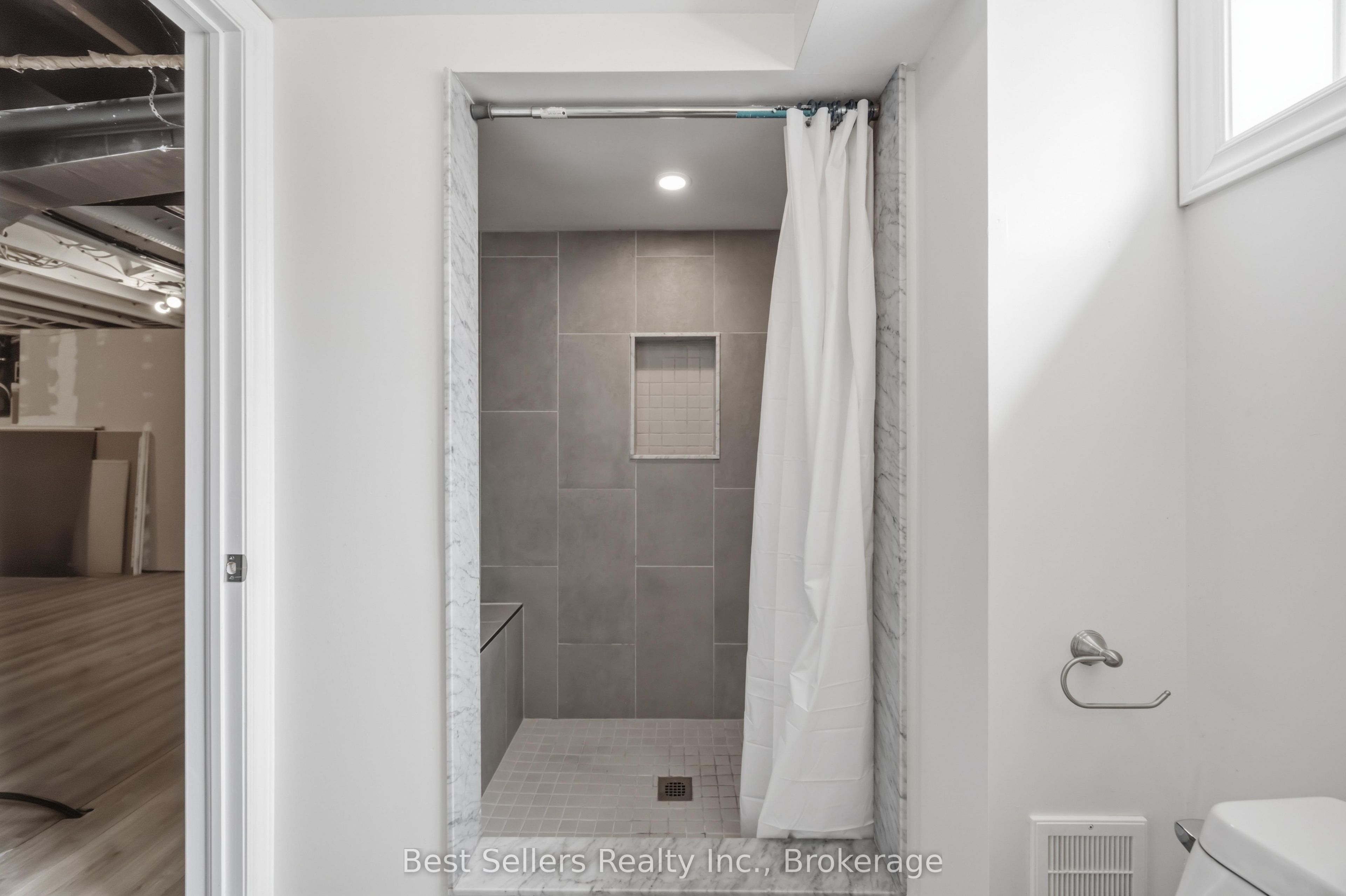 5 Benfrisco Crescent Property Photo 26