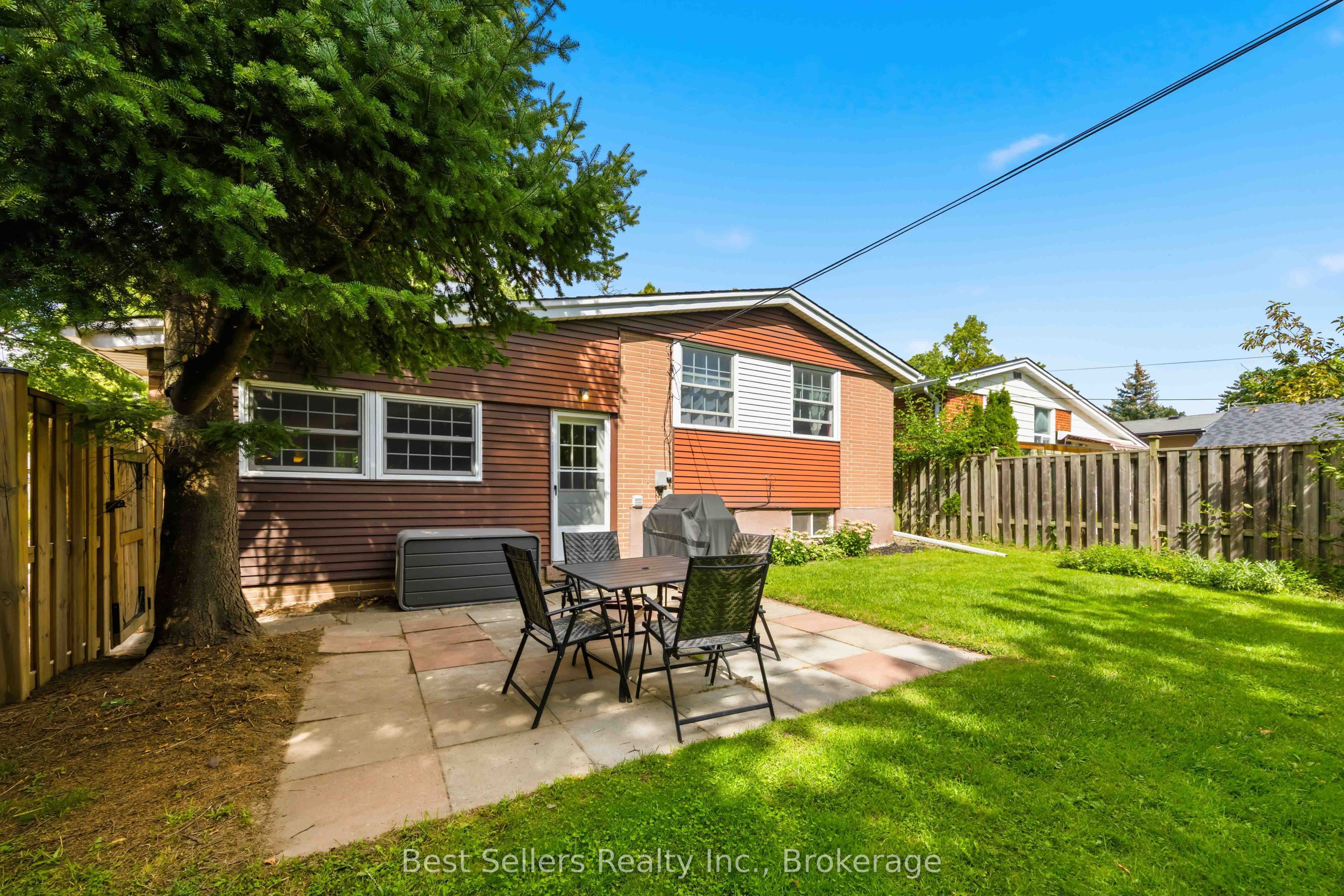 5 Benfrisco Crescent Property Photo 32