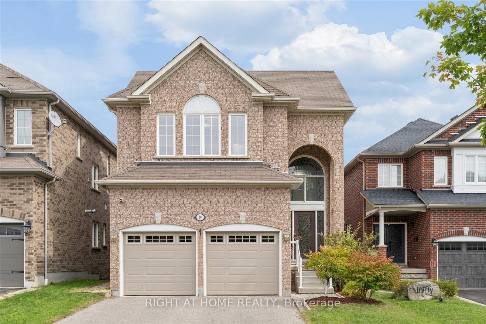 28 Bradford Court Property Photo 1