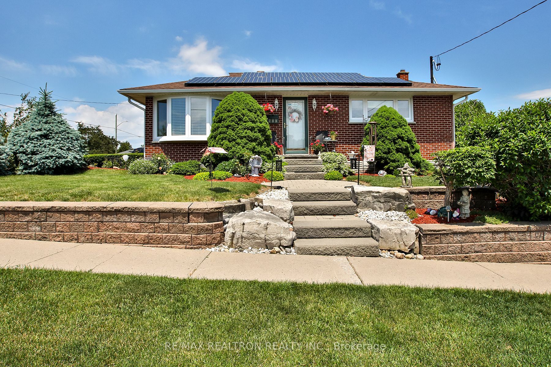 744 Shelley Avenue