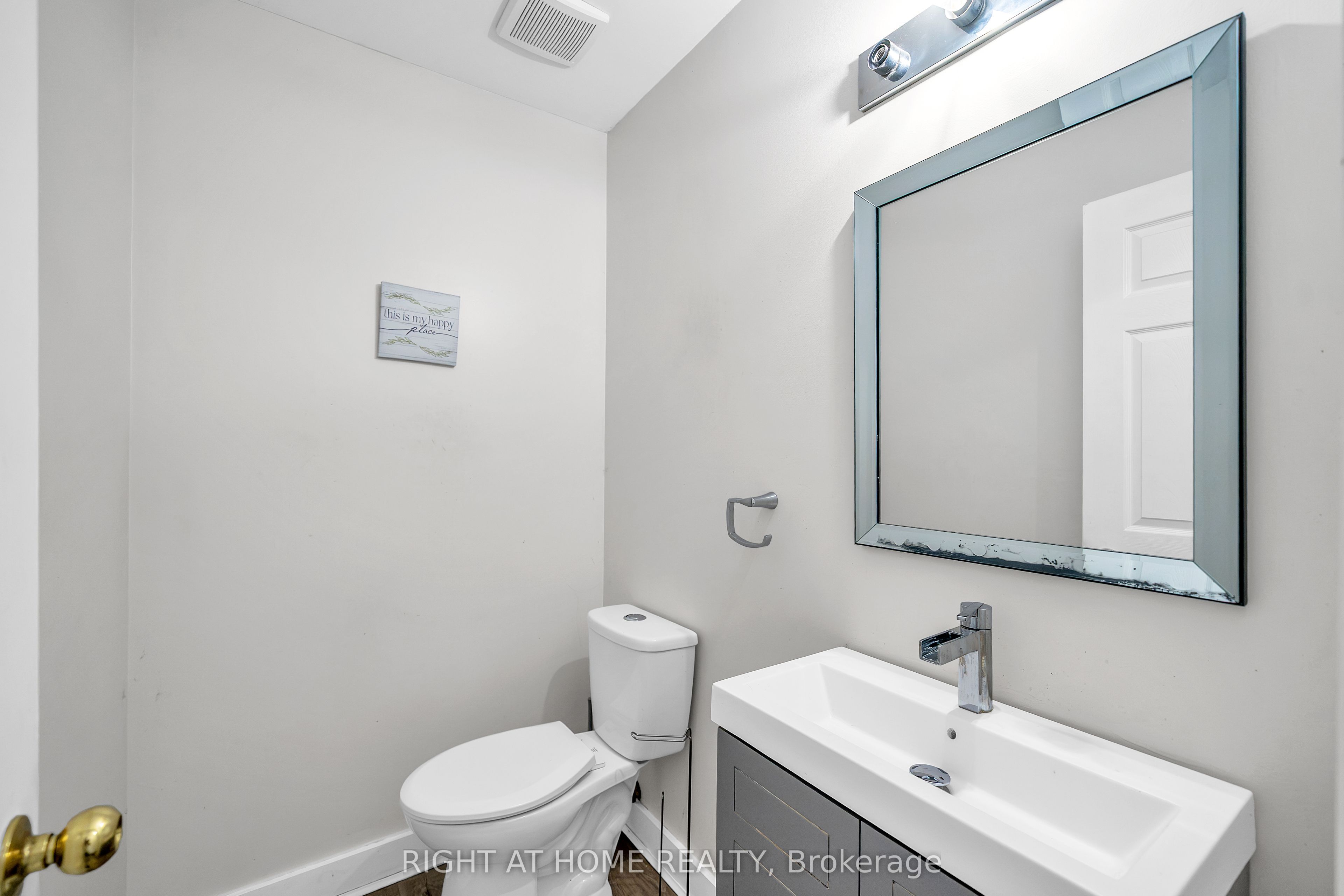 635 Longworth Avenue Property Photo 9