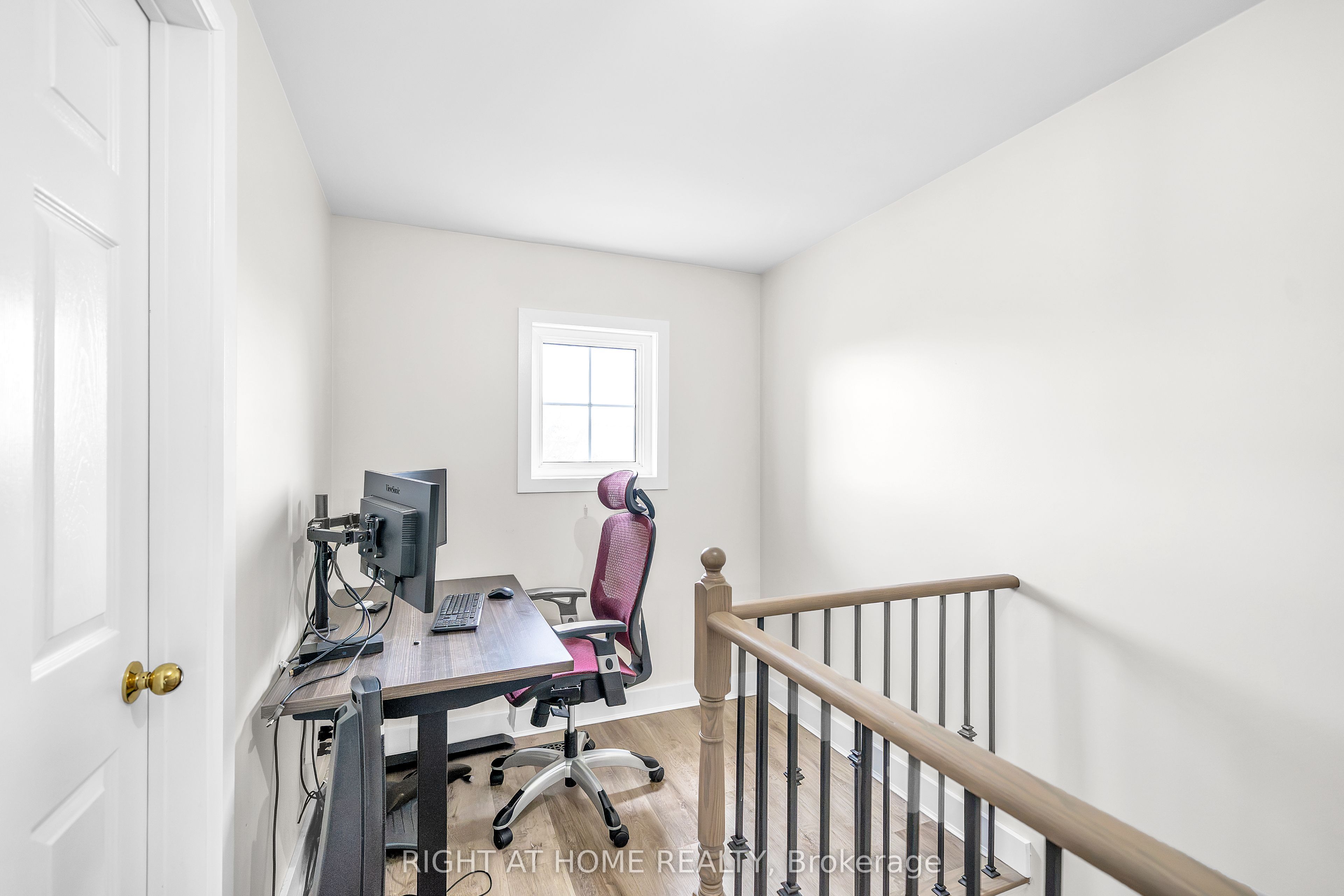 635 Longworth Avenue Property Photo 17
