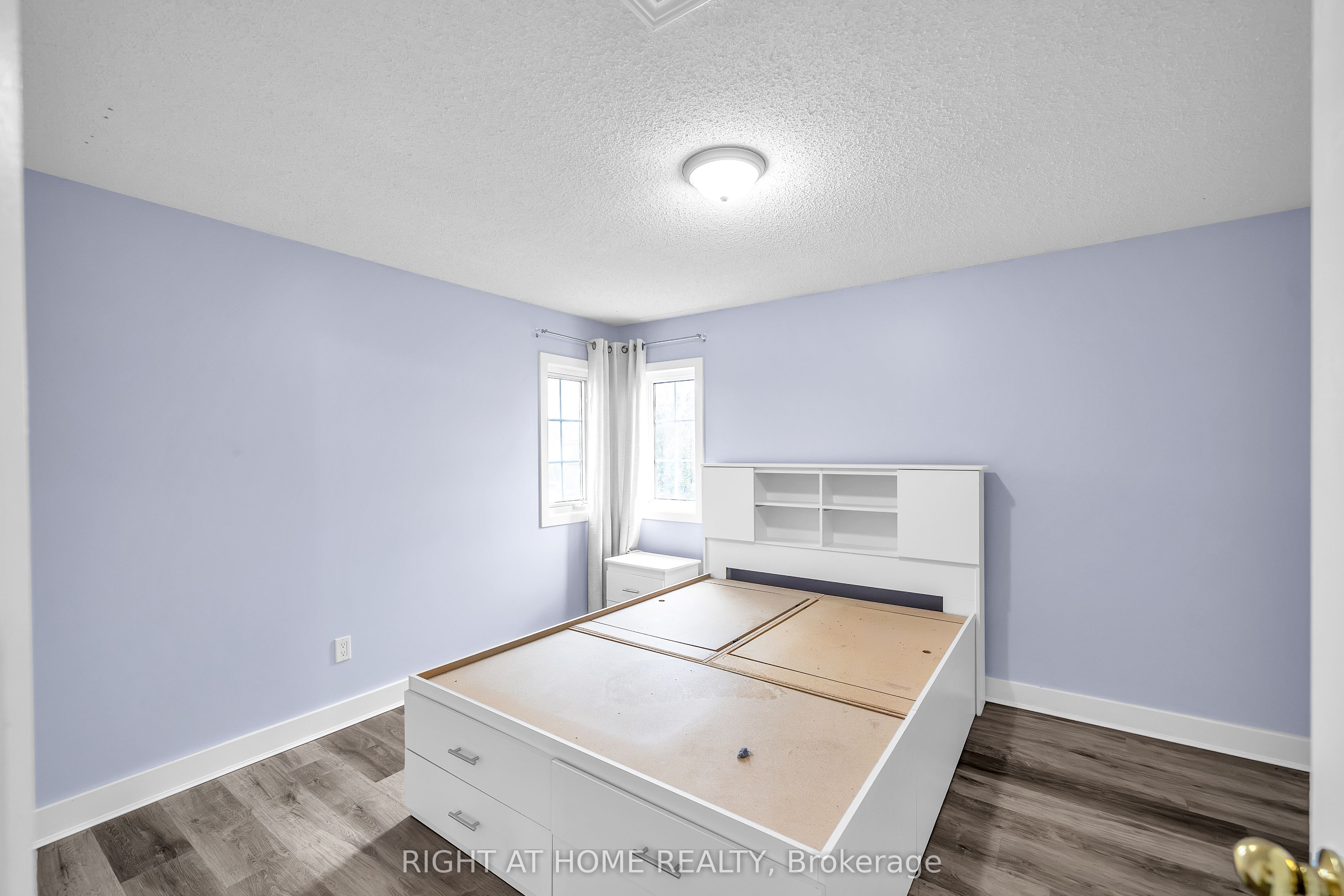 635 Longworth Avenue Property Photo 21