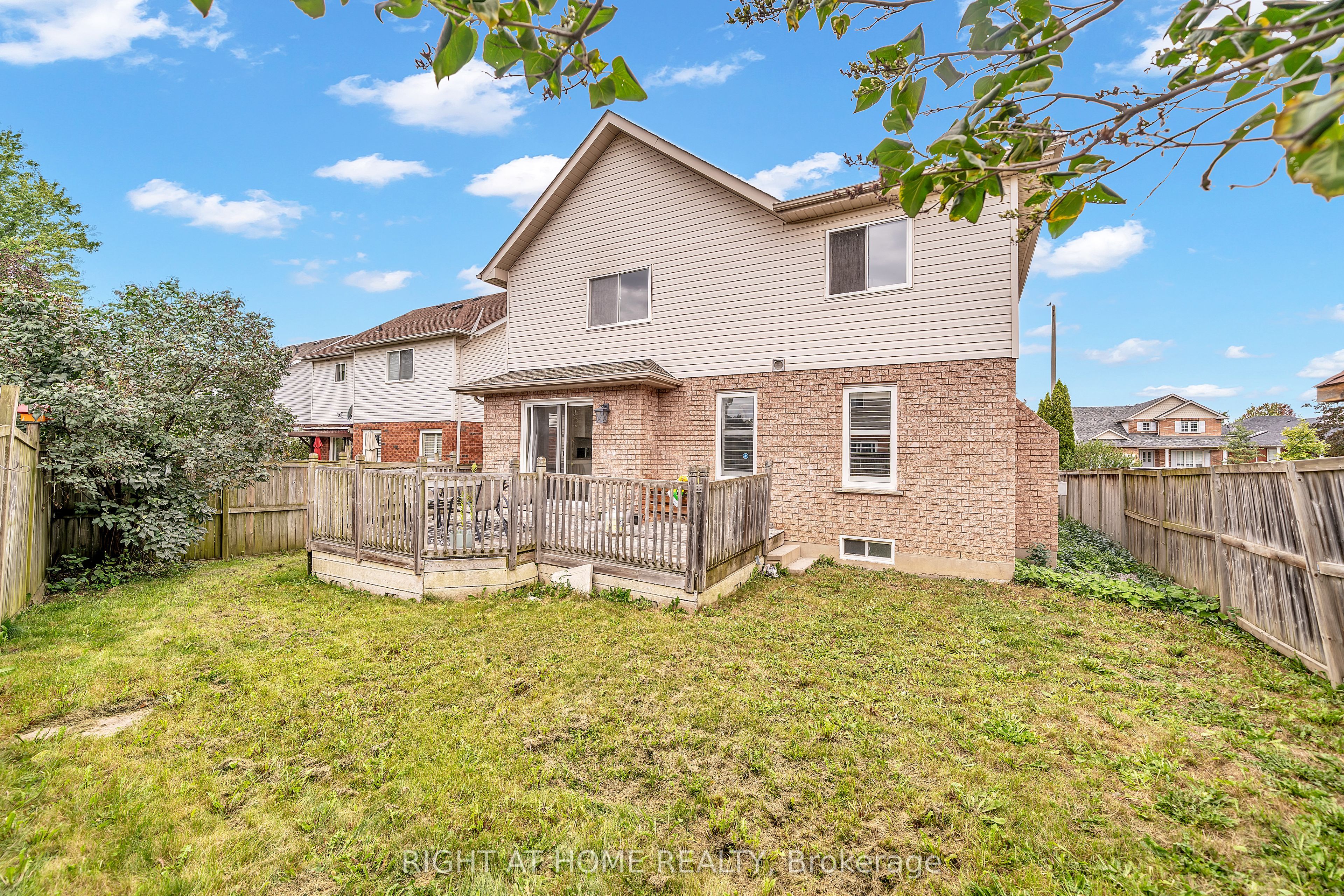 635 Longworth Avenue Property Photo 24