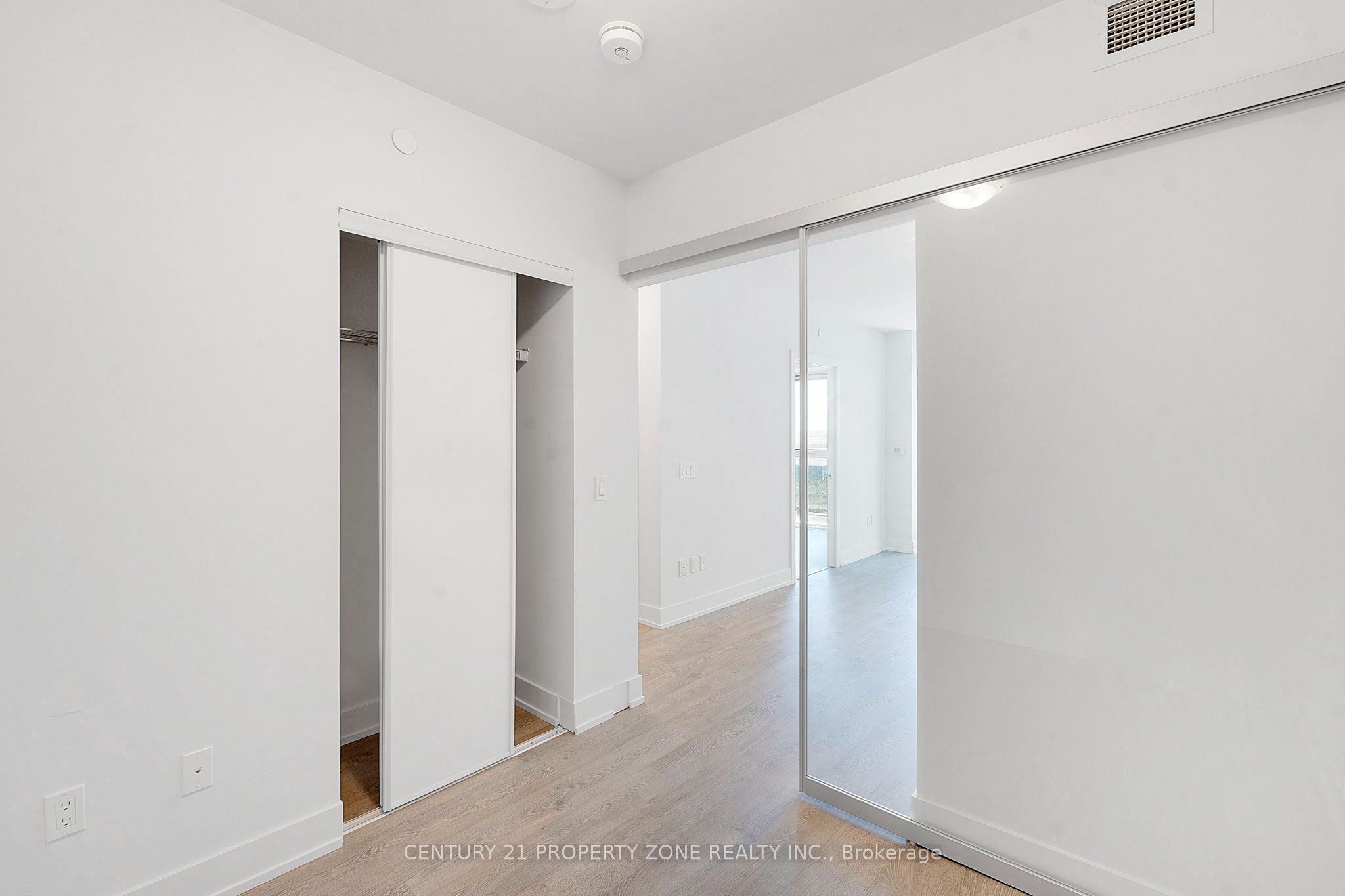 2550 Simcoe Street N 1015 Property Photo 13