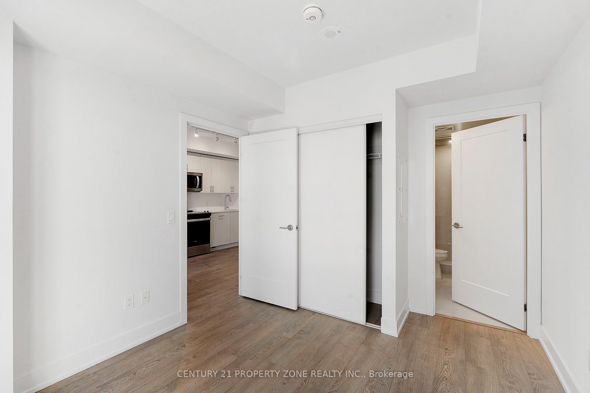 2550 Simcoe Street N 1015 Property Photo 16