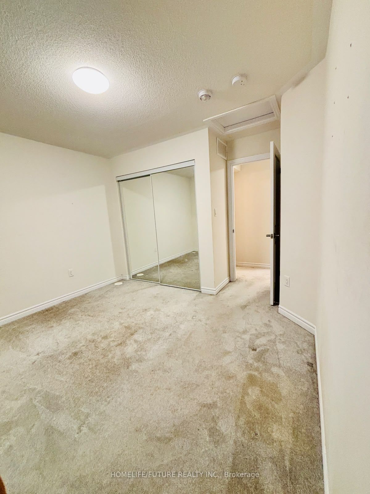 475 Beresford Path 1 Property Photo 17