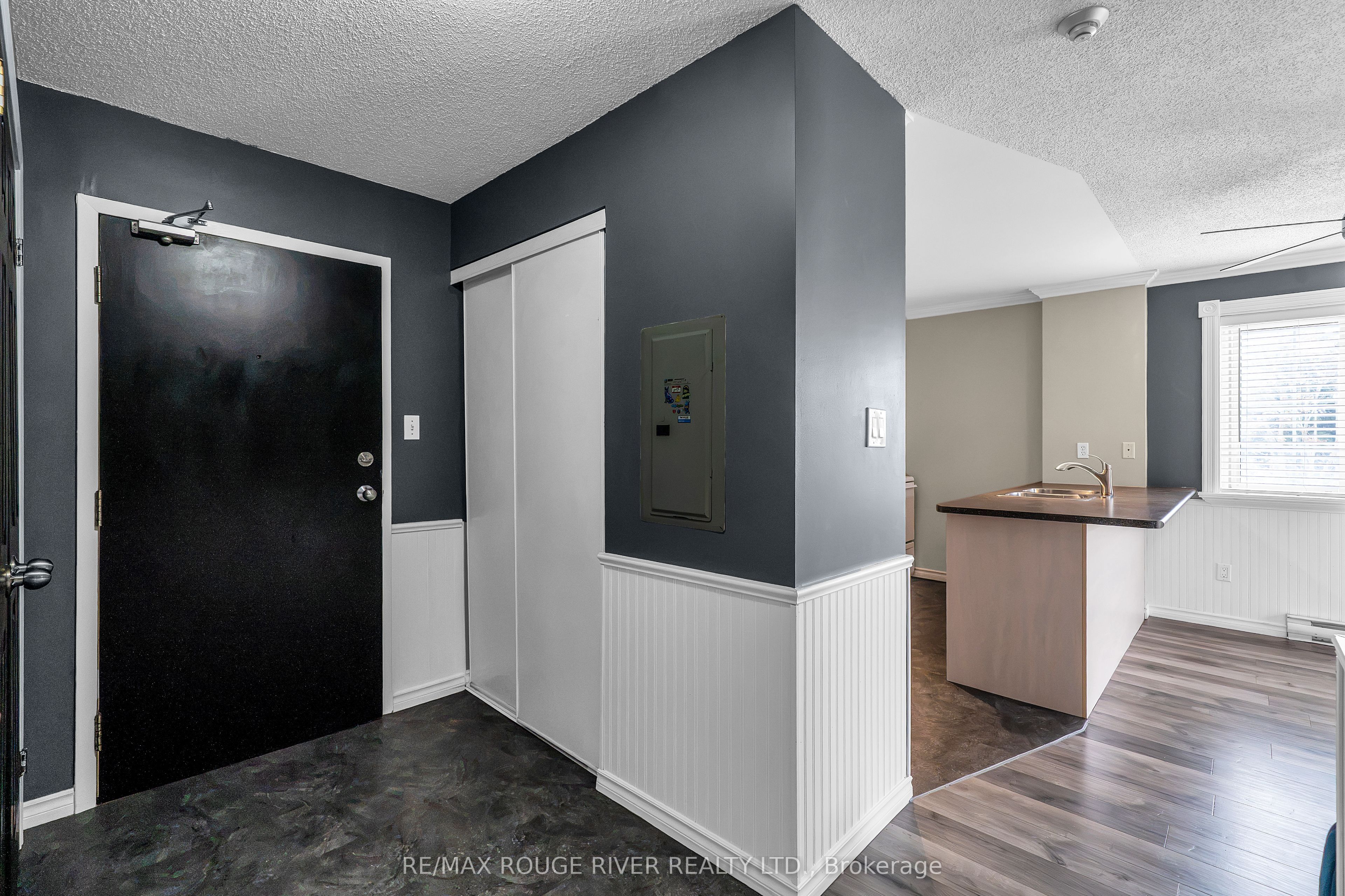 91 Aspen Springs Drive 210 Property Photo 11