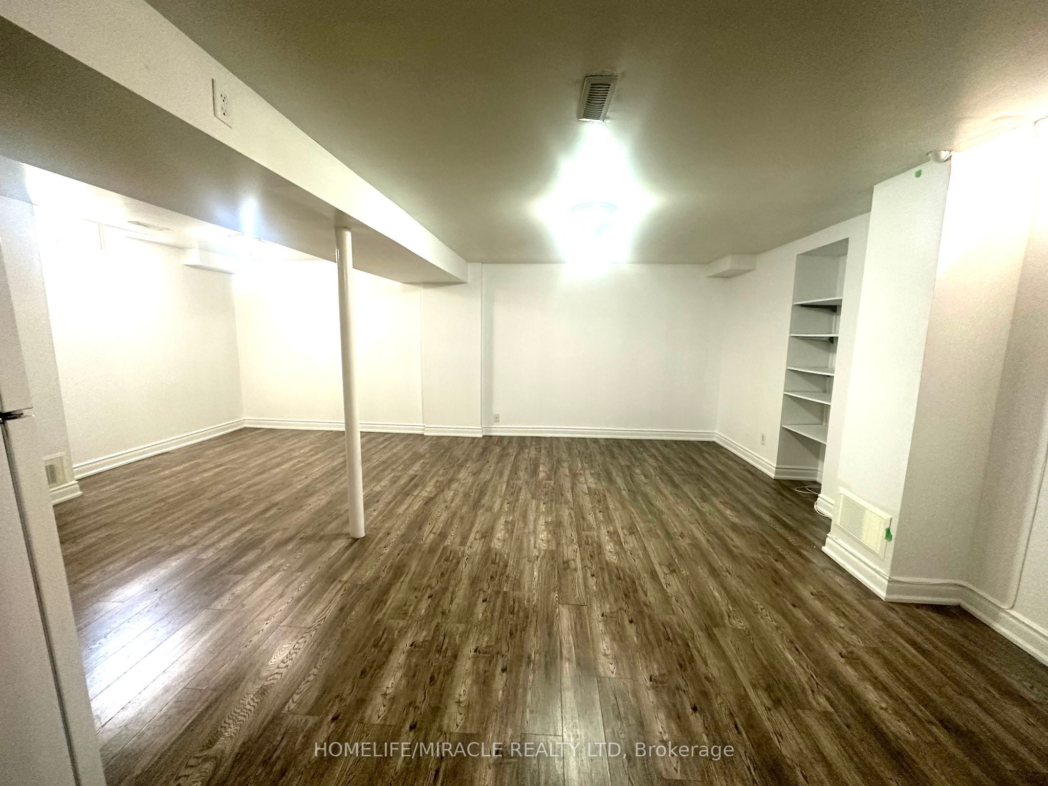 9 Maresfield Drive N Basement Property Photo 5