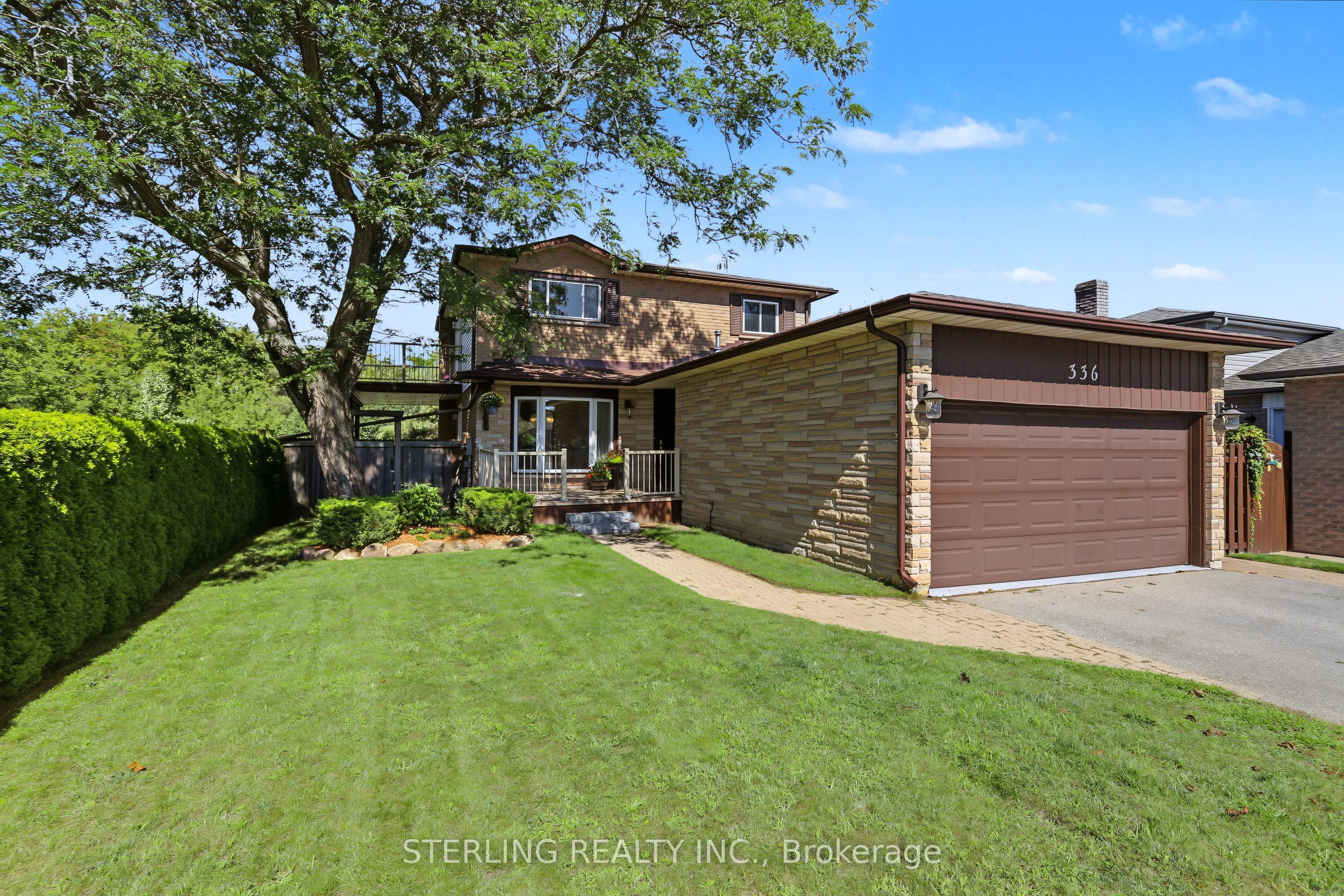 336 Gothic Court Property Photo 1